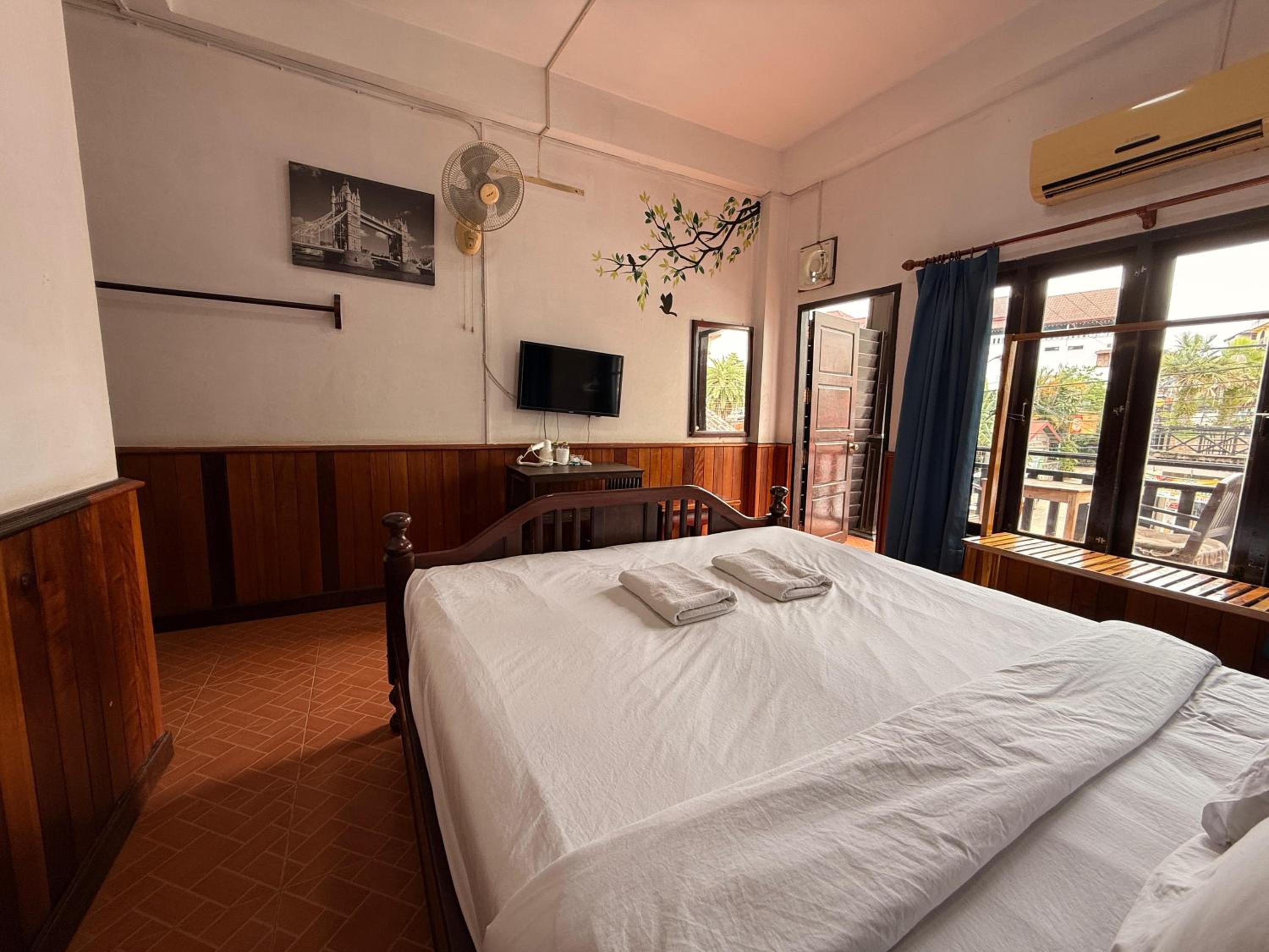 Deluxe Double Room photo 3