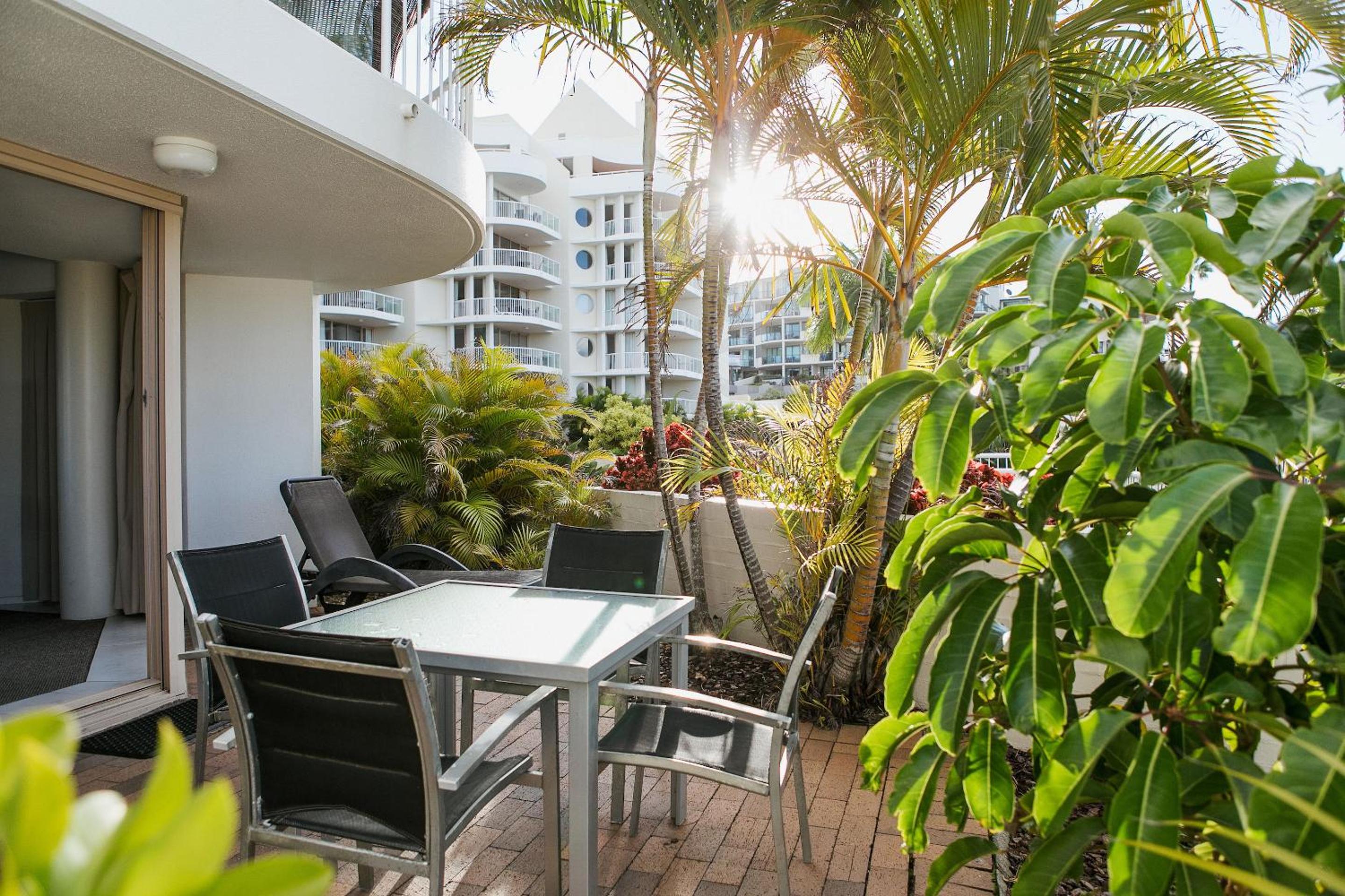One-Bedroom Courtyard Apartment
