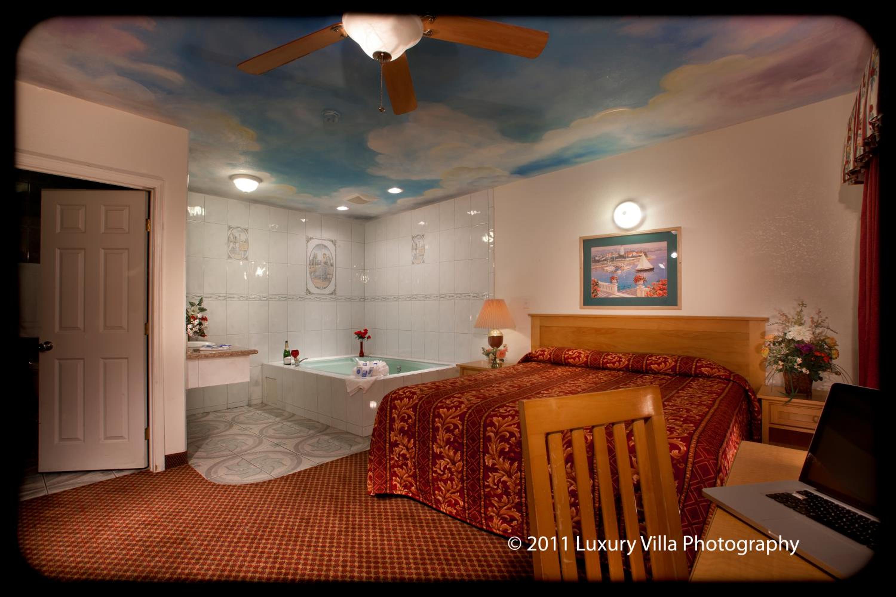 King Studio with Spa Bath - Photo 4