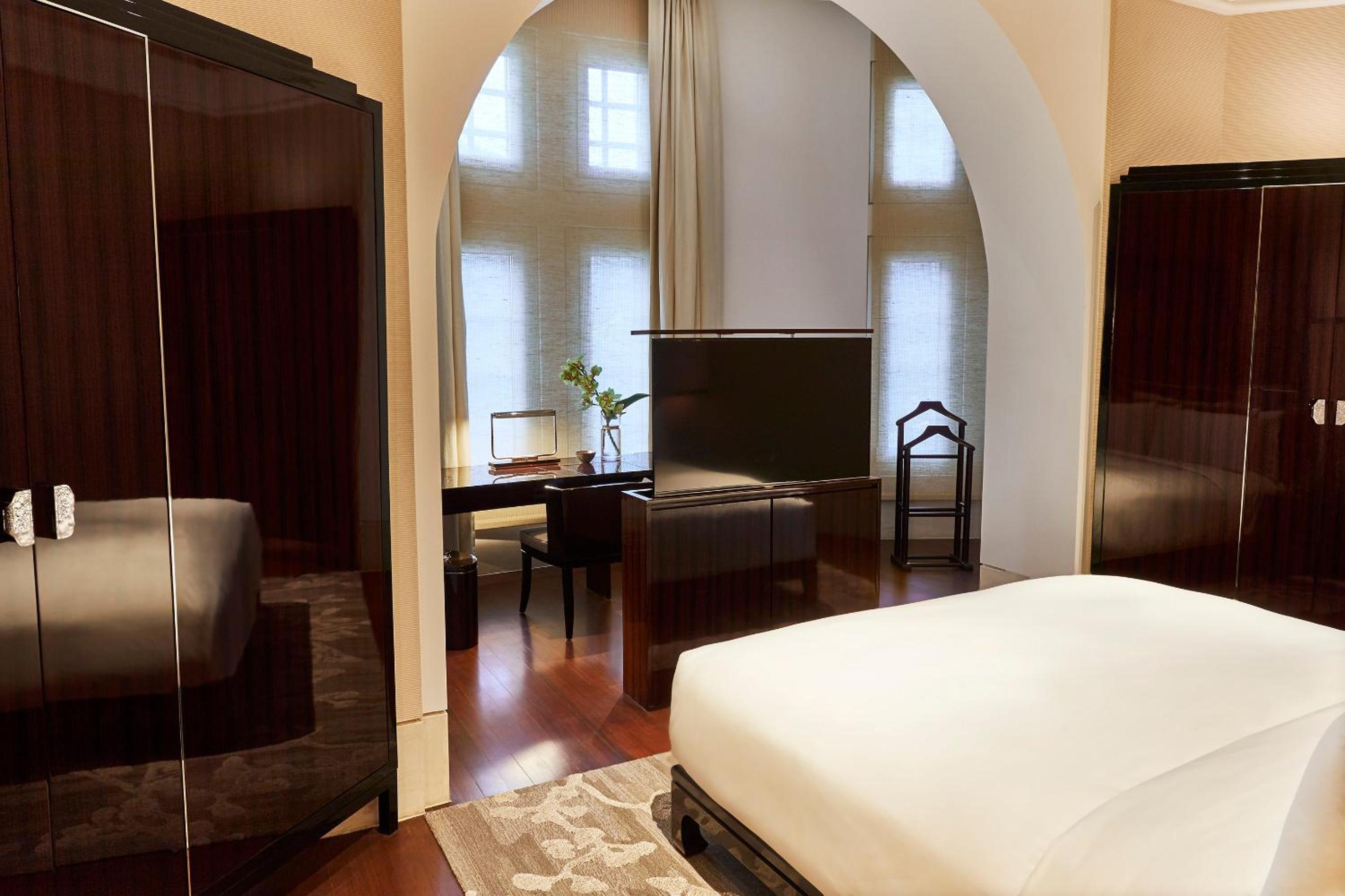 Heritage Suite thumbnail 6