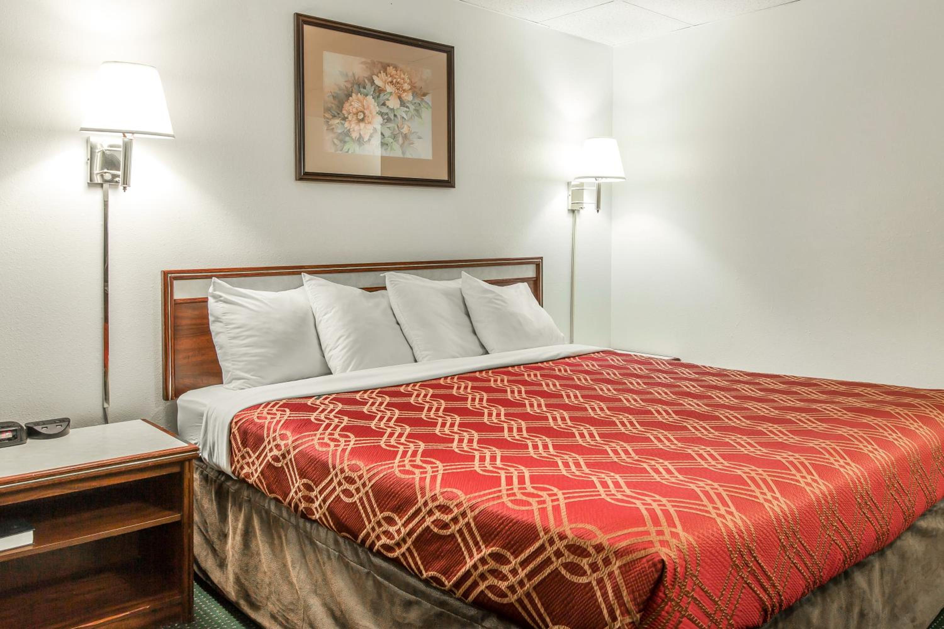 King Room with Ocean View - Non-Smoking - Photo 5