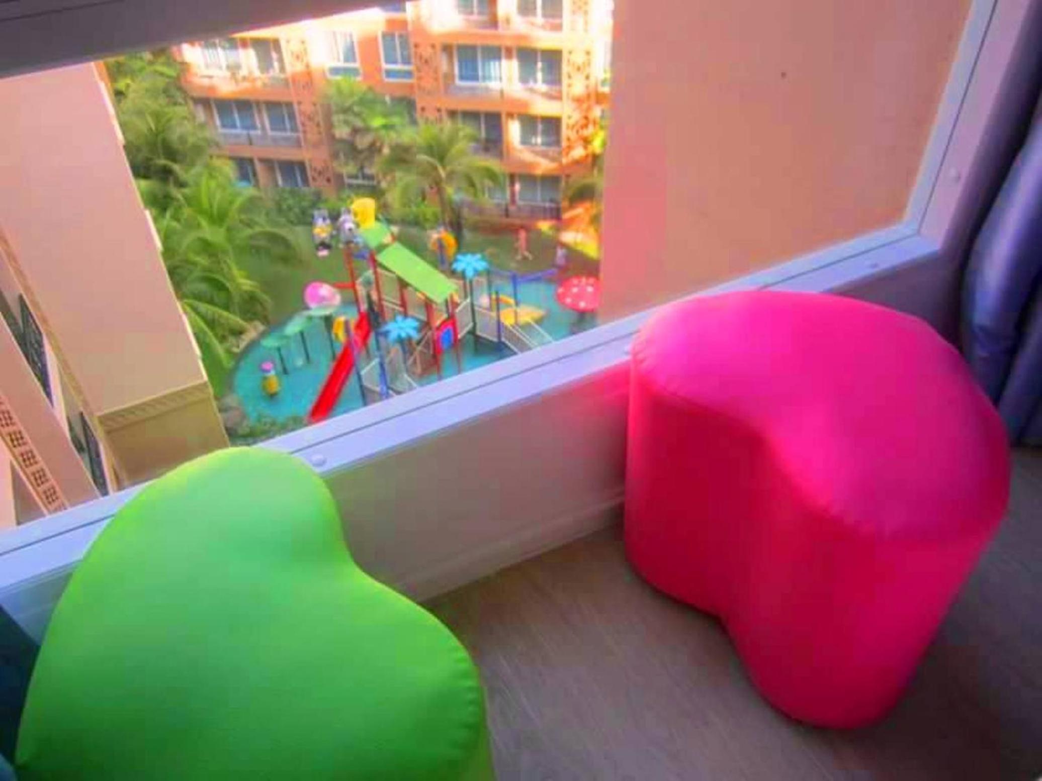 Apartment with Pool View  - Photo 16