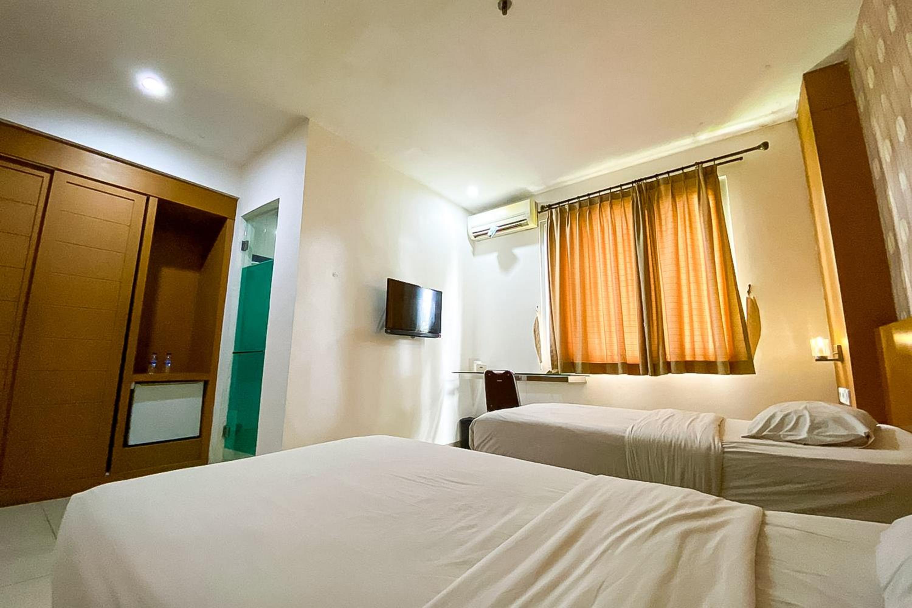 Superior Twin Room - Photo 1