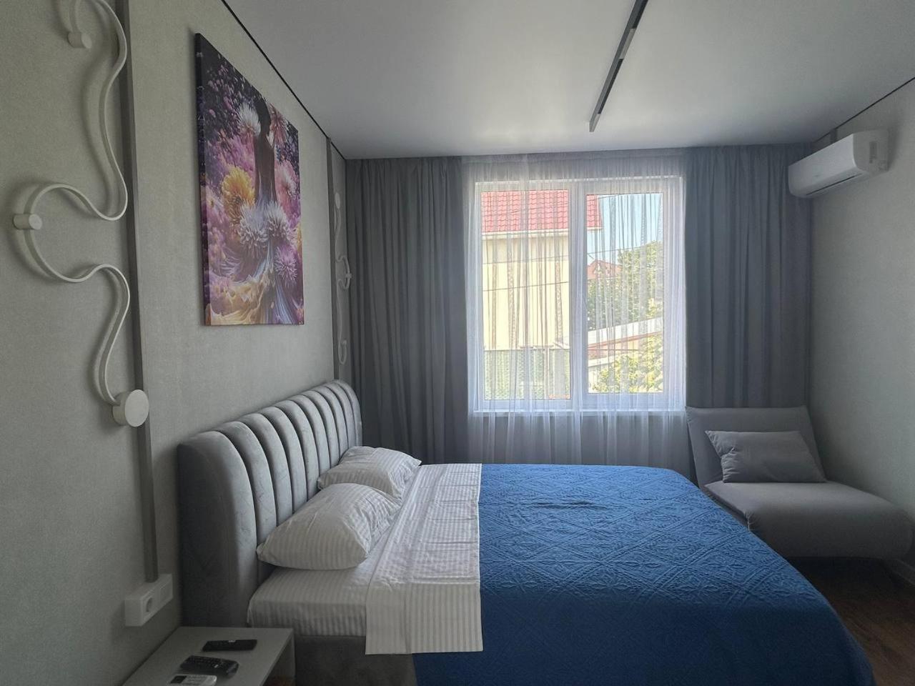 Deluxe Room (2 Adults + 1 Child) photo 2