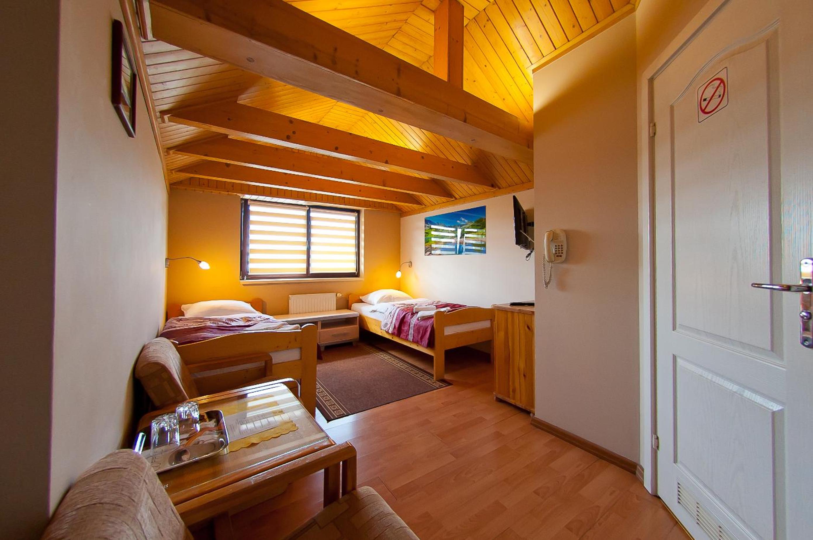 Standard Double or Twin Room photo 3