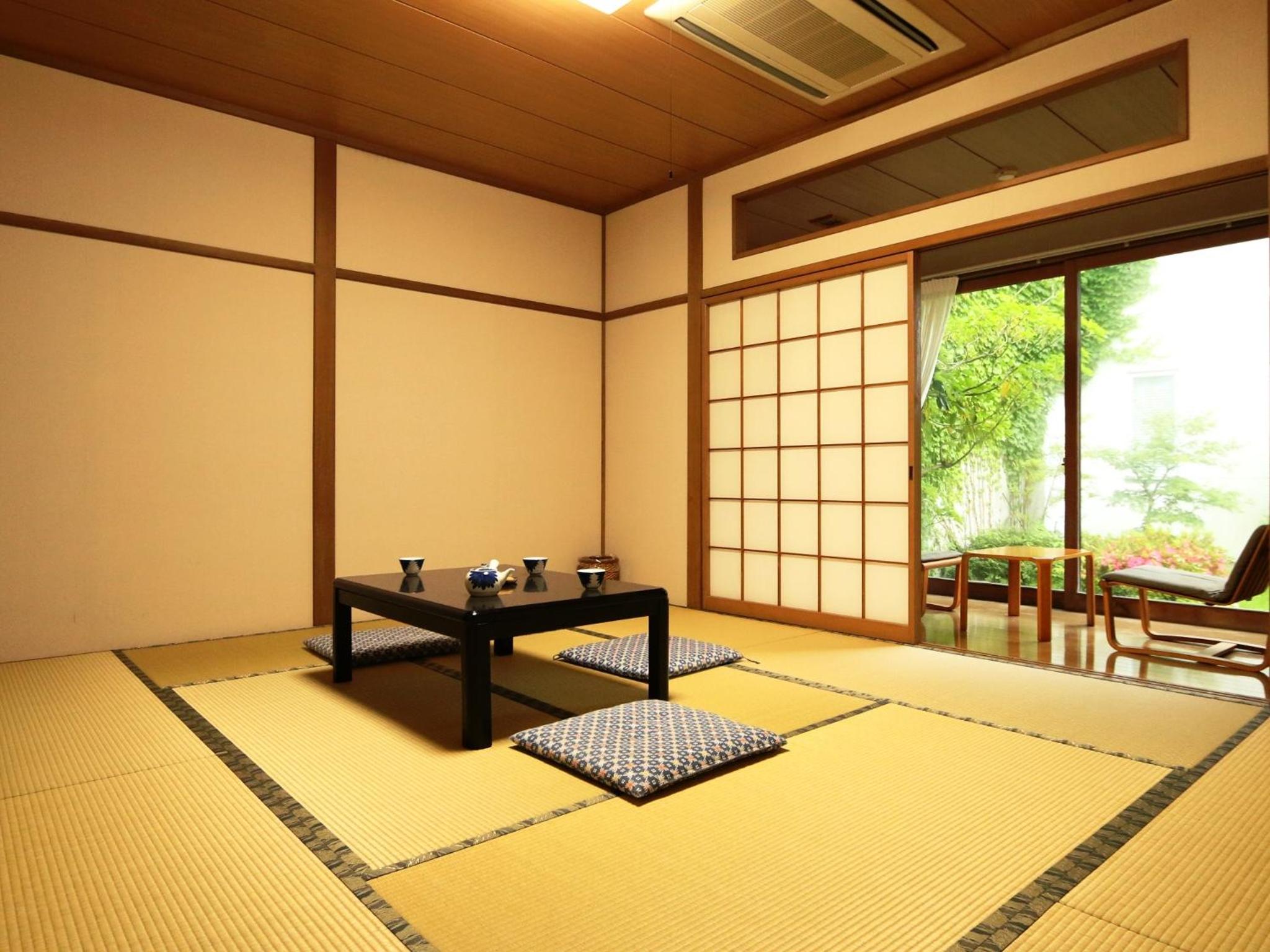 Japanese-Style Room with Private Bathroom - Non-Smoking - Photo 1