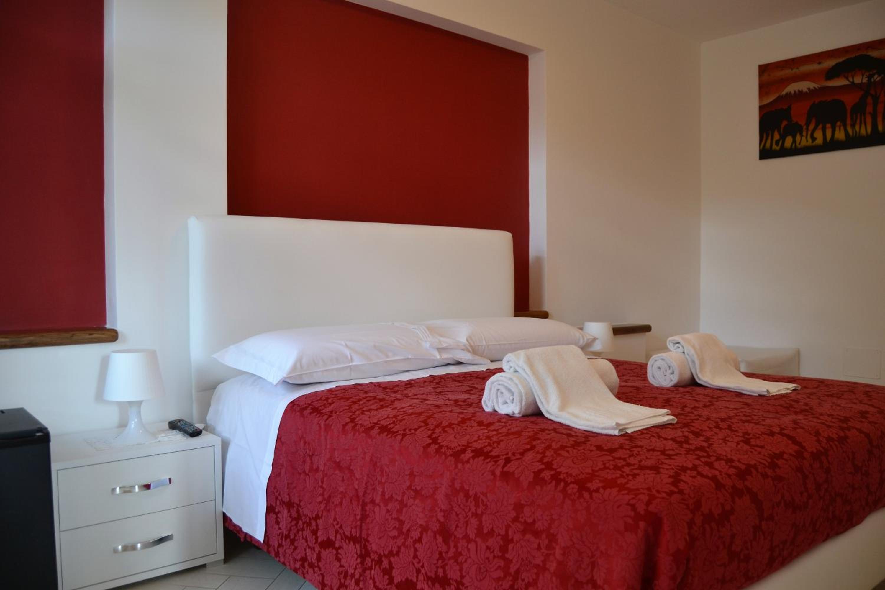 Economy Double Room with Balcony photo 3