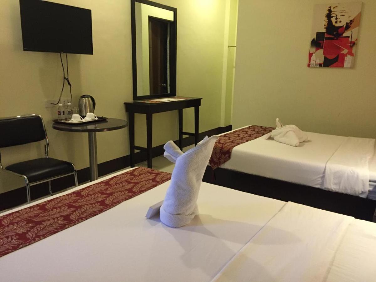 Standard Double or Twin Room photo 1