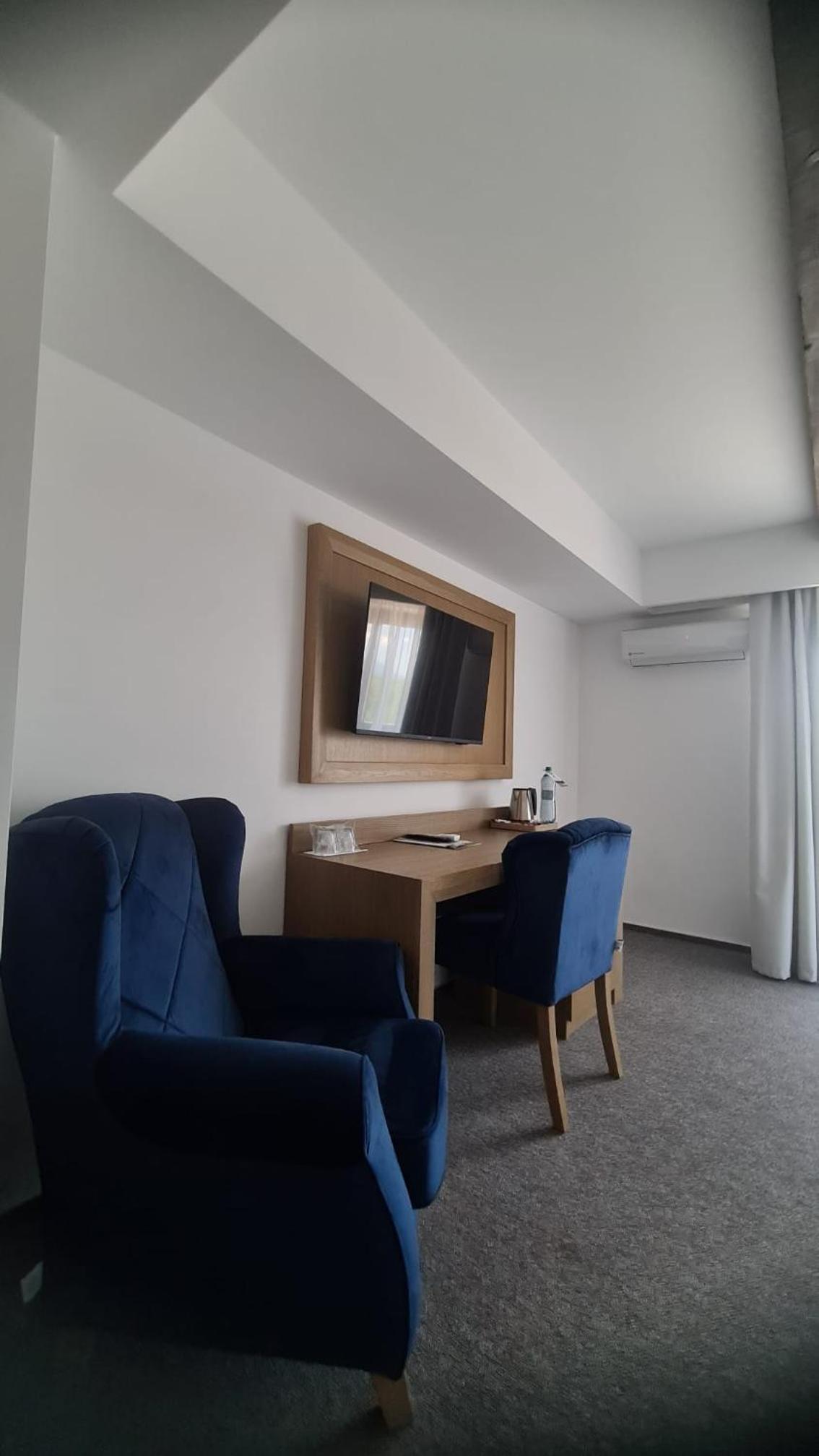 Deluxe Double Room photo 2
