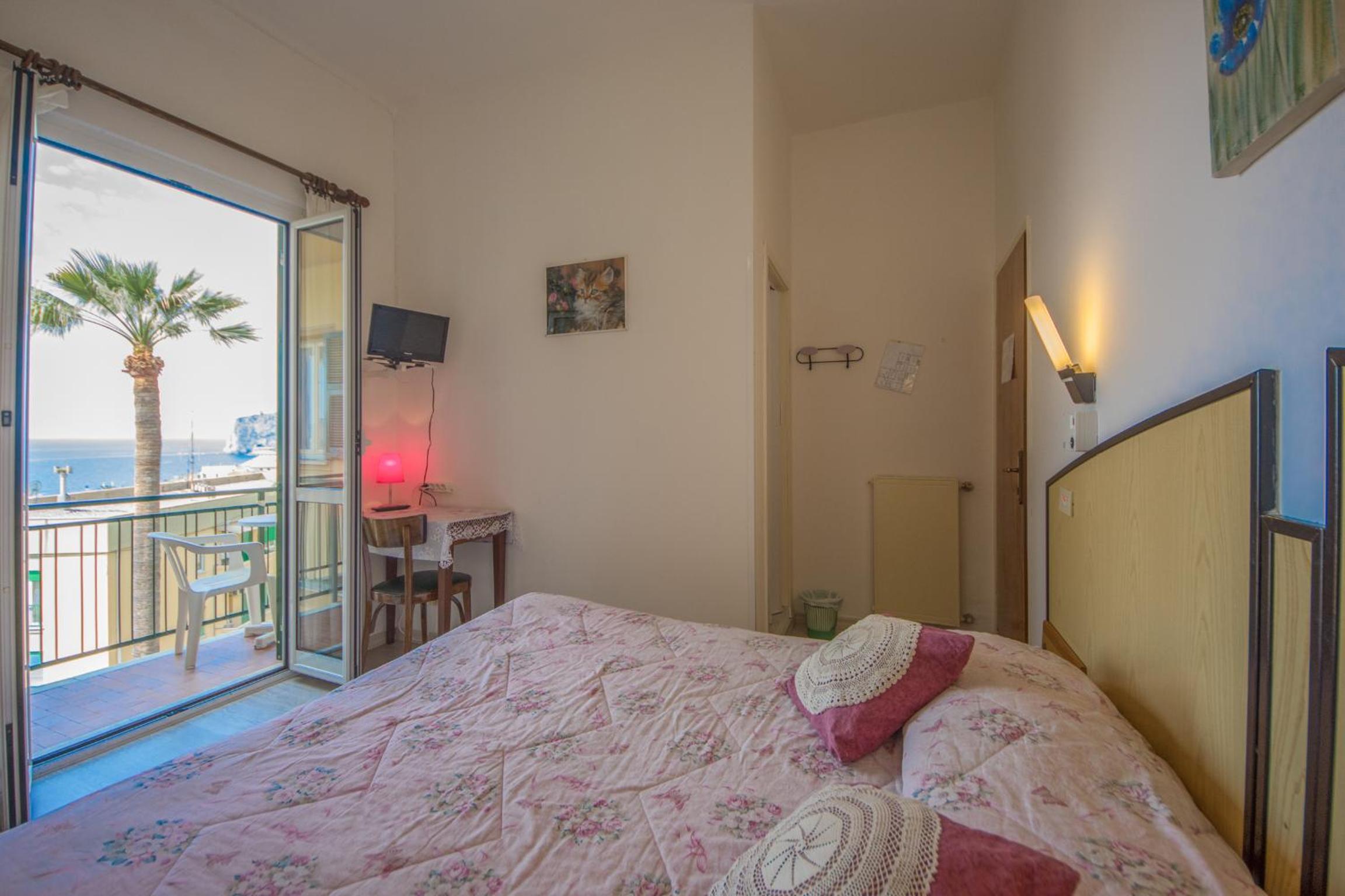 Basic Double Room