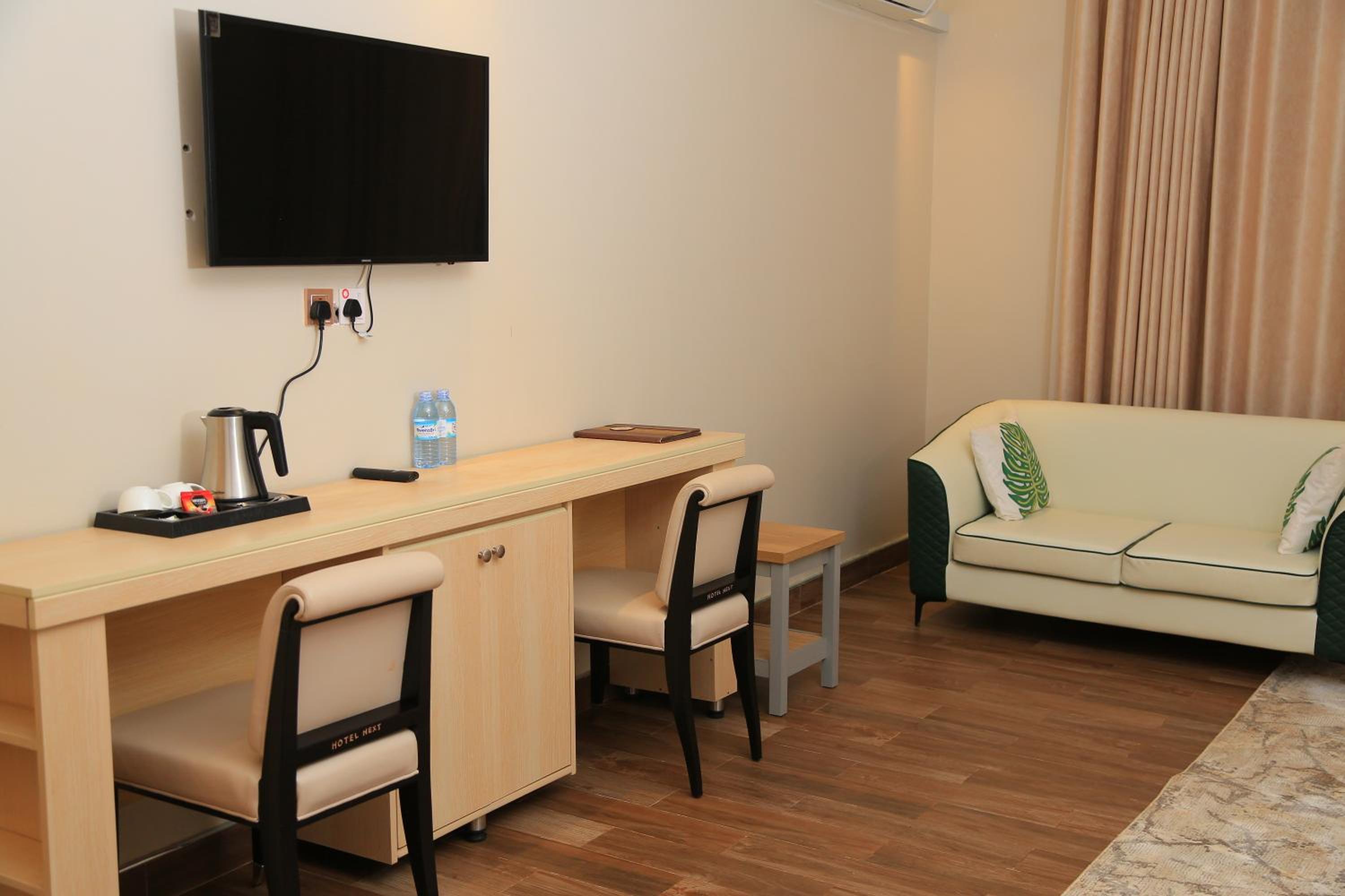 Deluxe King Room photo 3