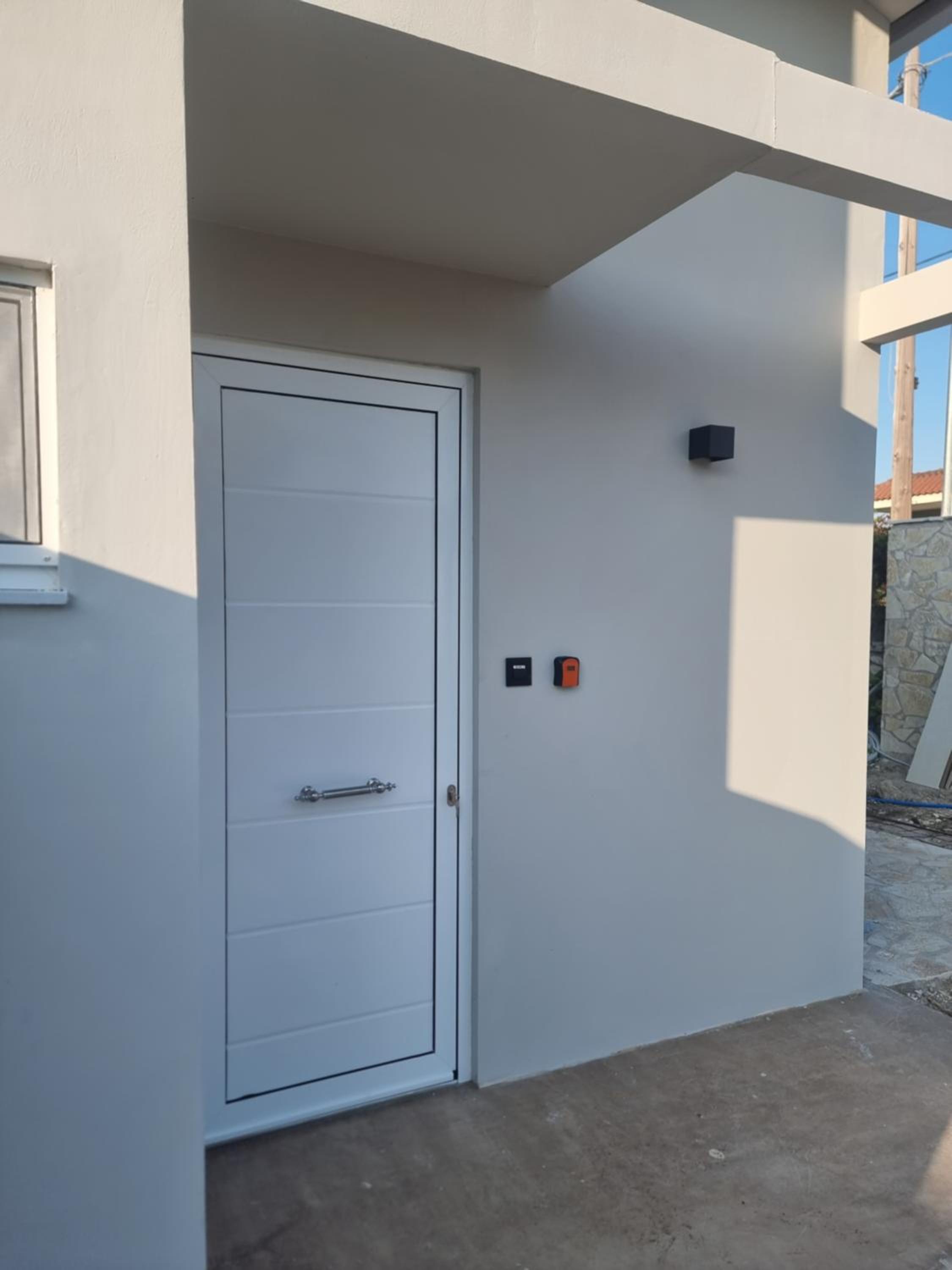 Deluxe Double Room (2 Adults + 1 Child)