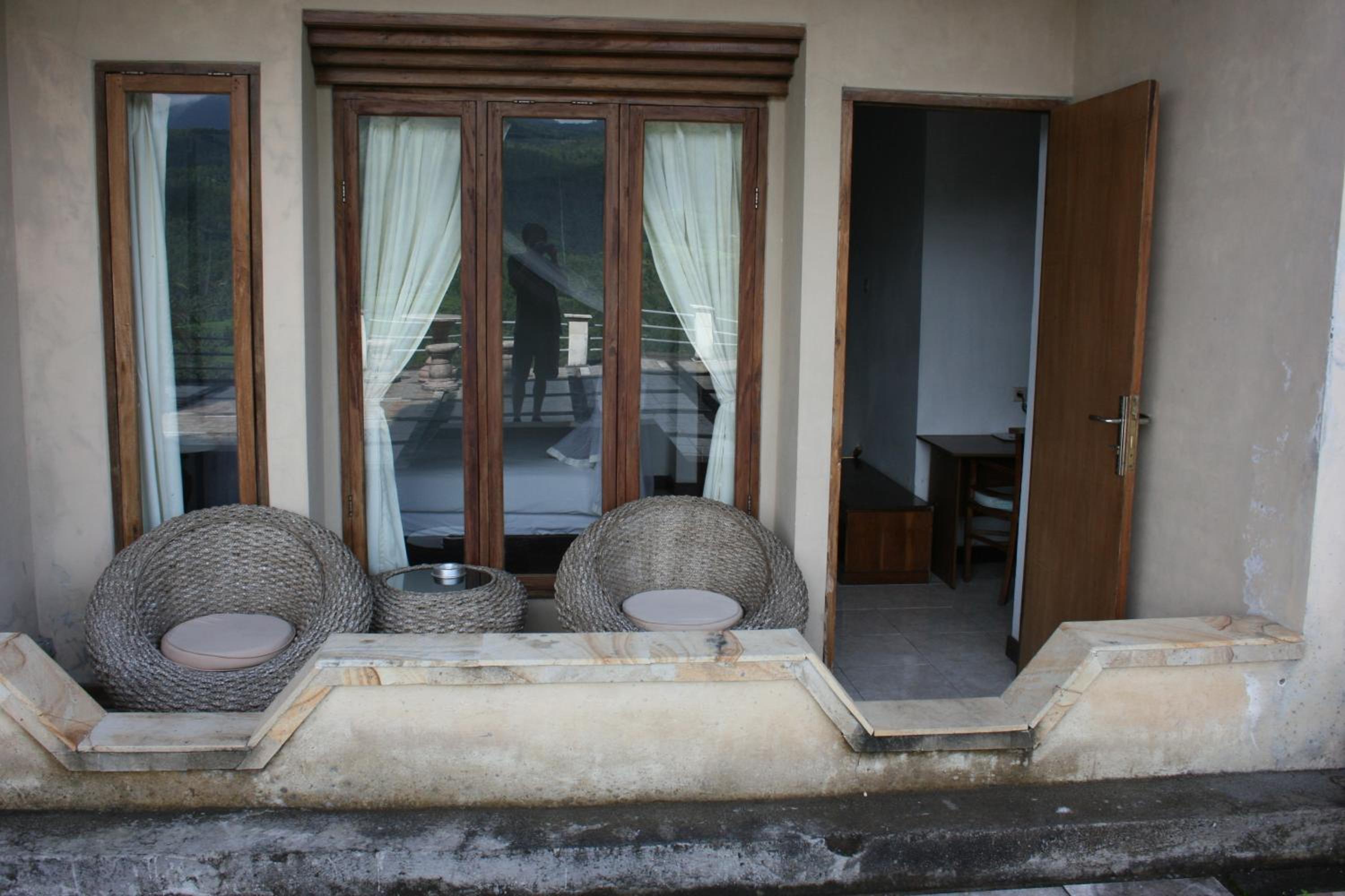 Standard Double or Twin Room - Photo 11