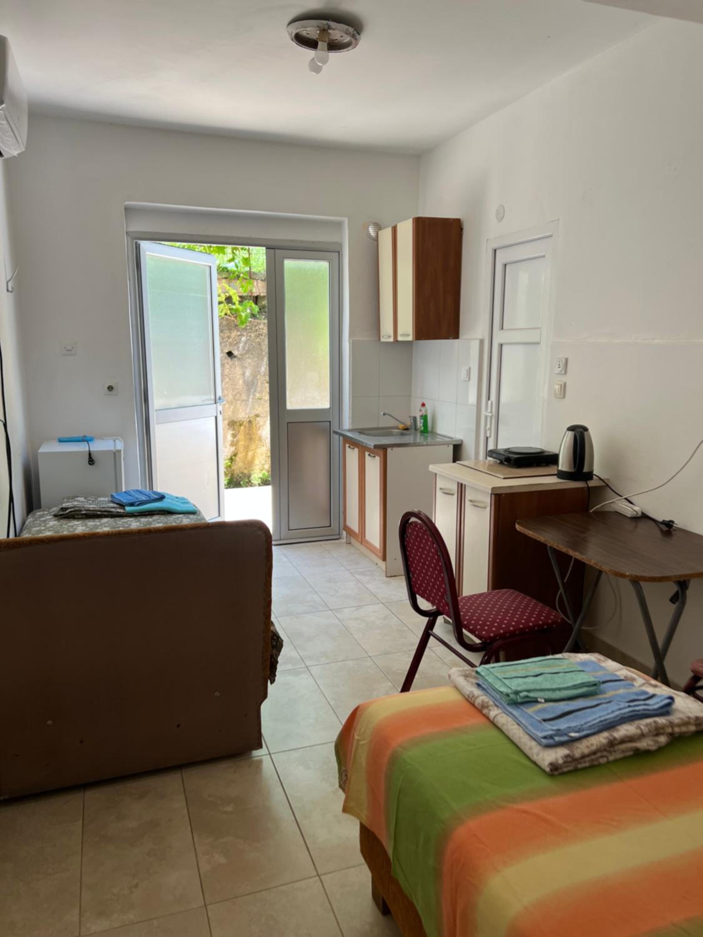 Apartment - Ground Floor - Photo 2