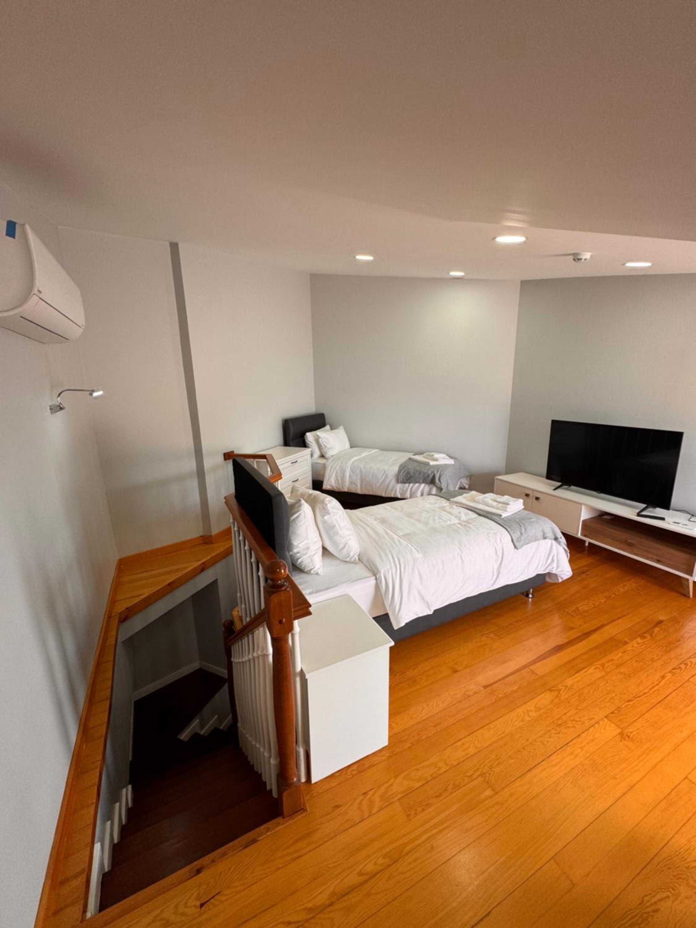 Two-Bedroom Apartment with Terrace and Sea View photo 3