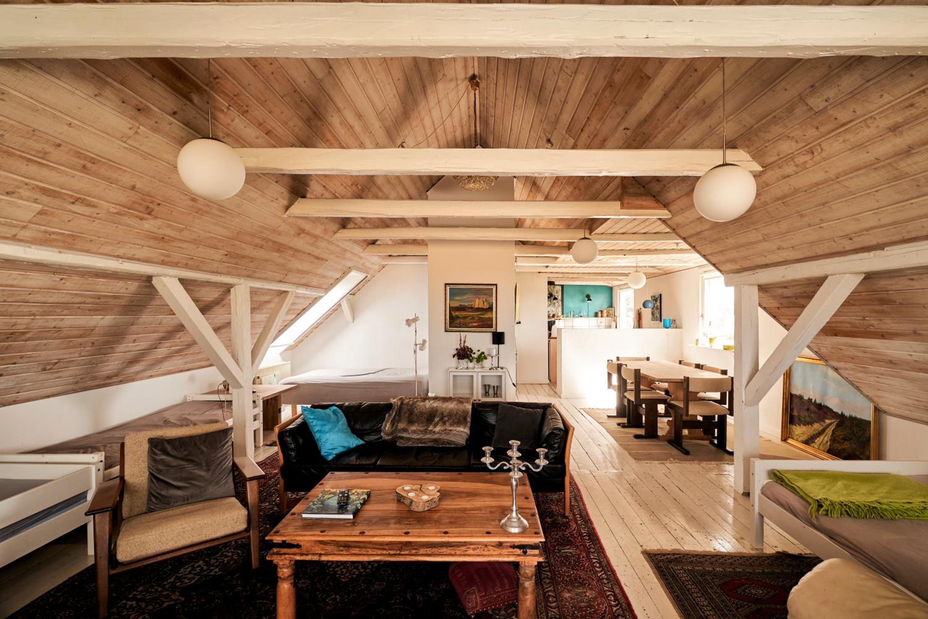 Family Room with Balcony photo 1