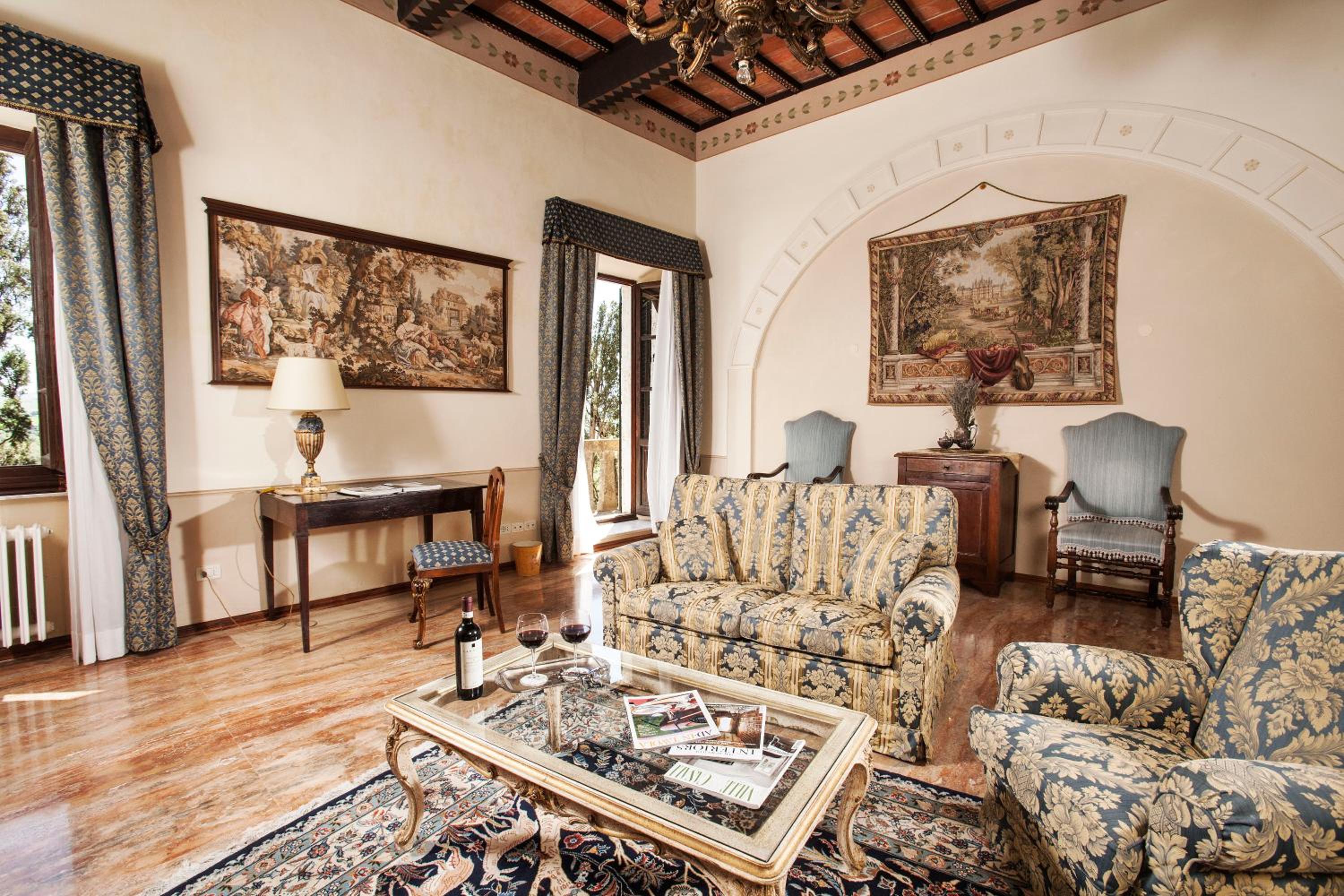Poggiano Luxury Suite photo 3