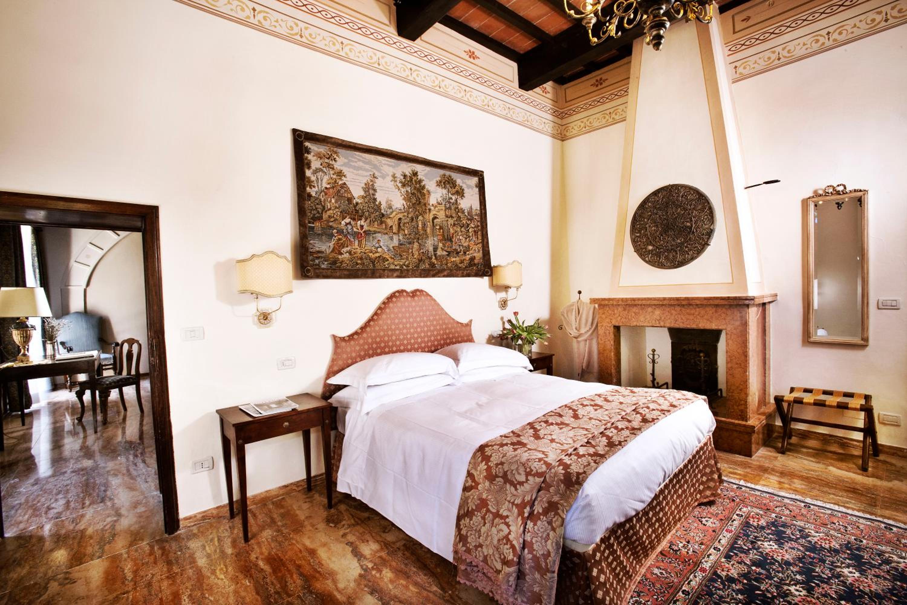 Poggiano Luxury Suite photo 2