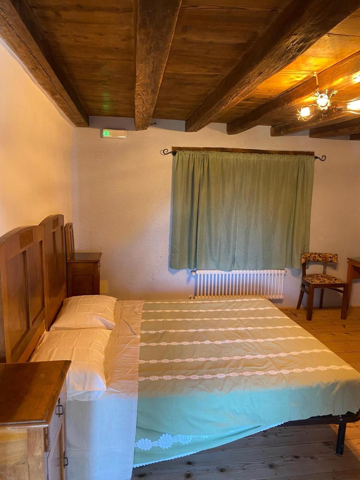 Large Double or Twin Room