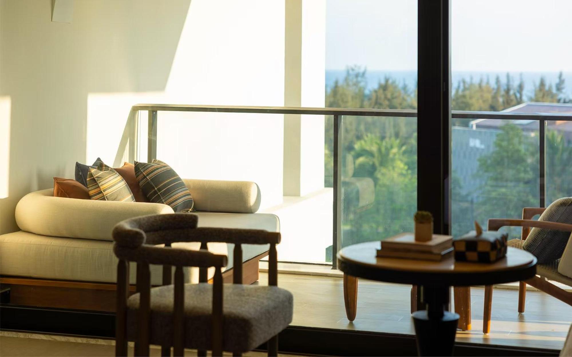 Essential King Room with Ocean View