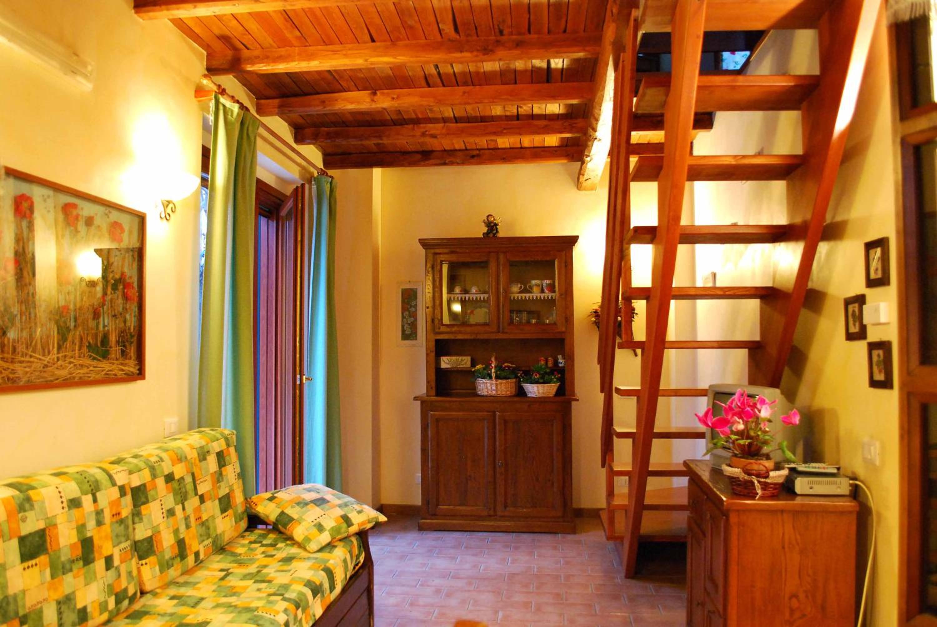 Two-Bedroom Apartment - Split Level