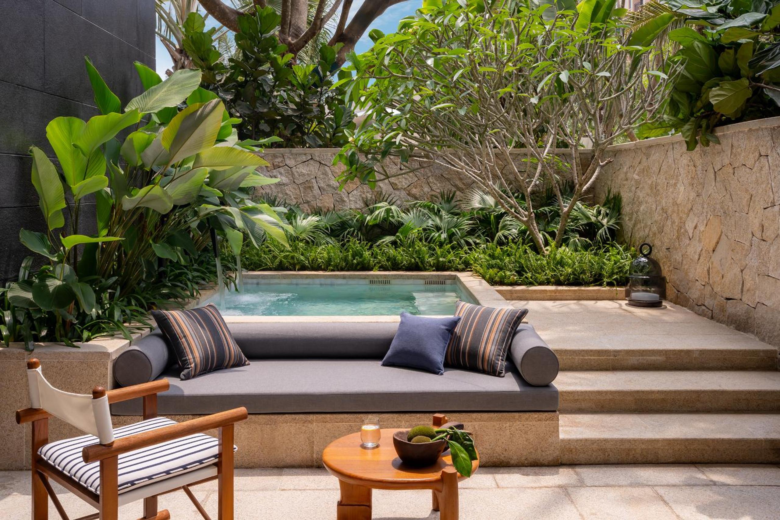 1 King 1 Bunk 1 Bedroom Suite Private Plunge Pool