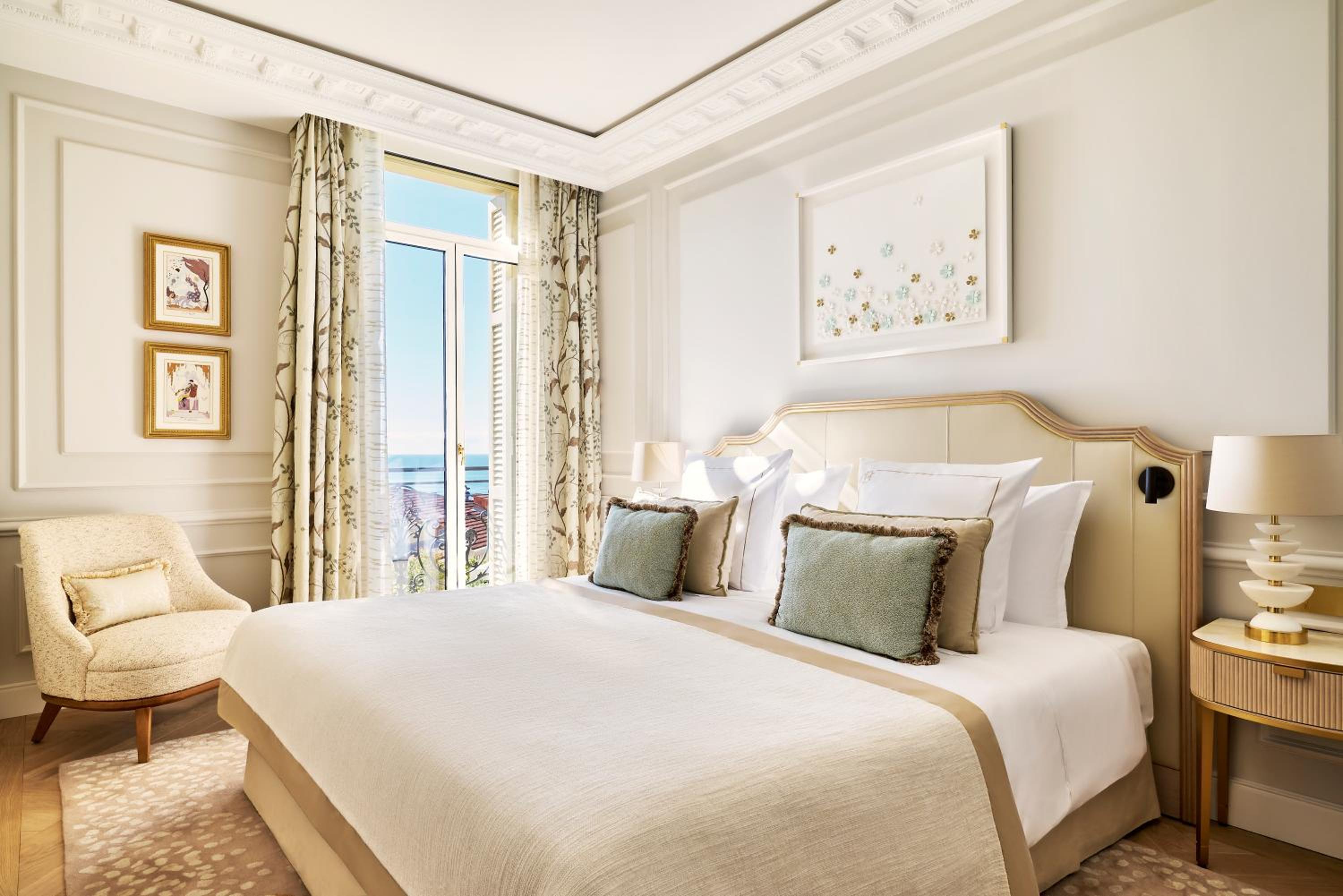 Exclusive Prestige Room - City or Courtyard View