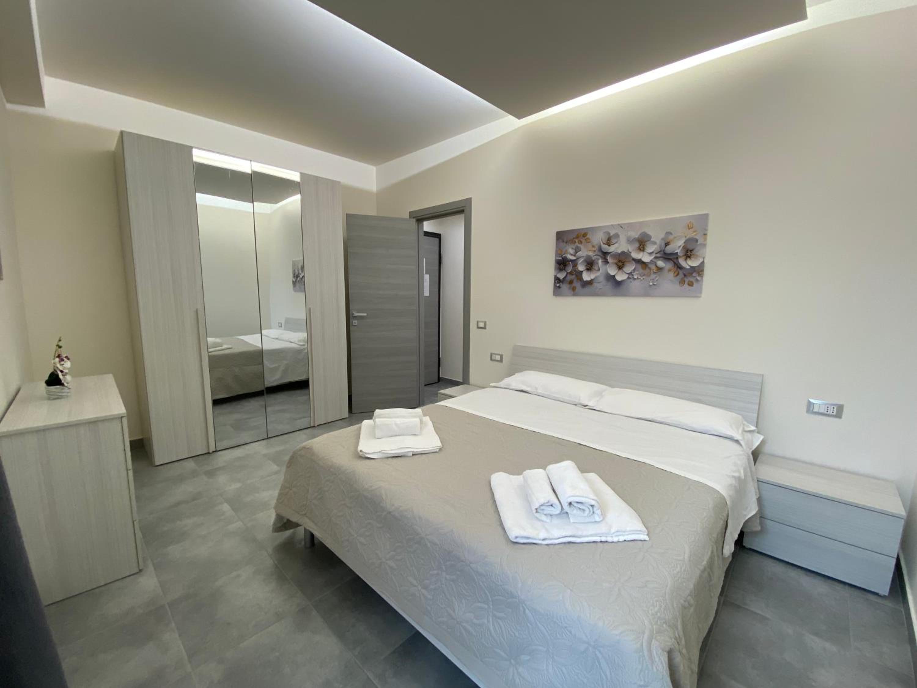 One-Bedroom Apartment with Terrace photo 2