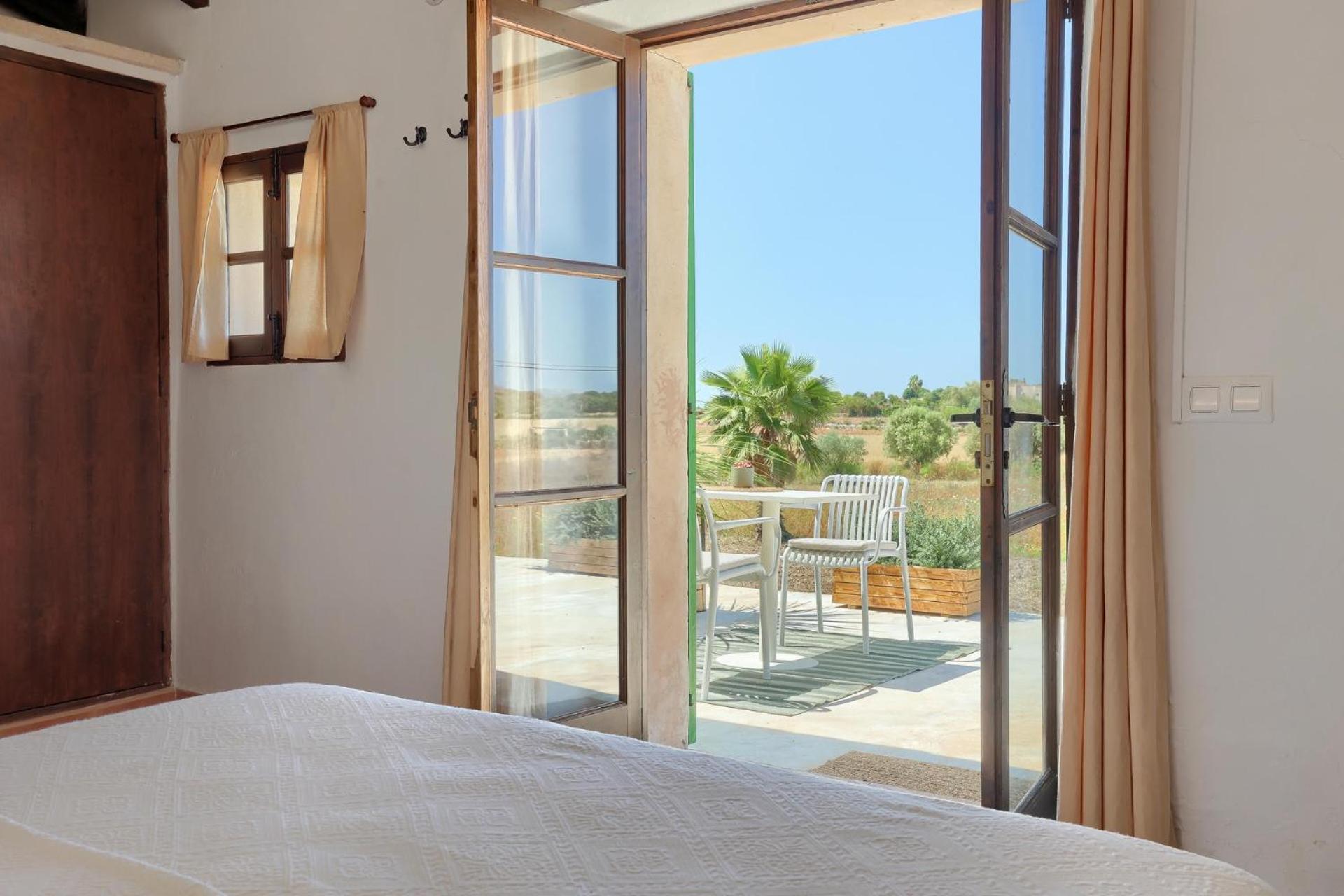 Deluxe Double Room with Terrace photo 2