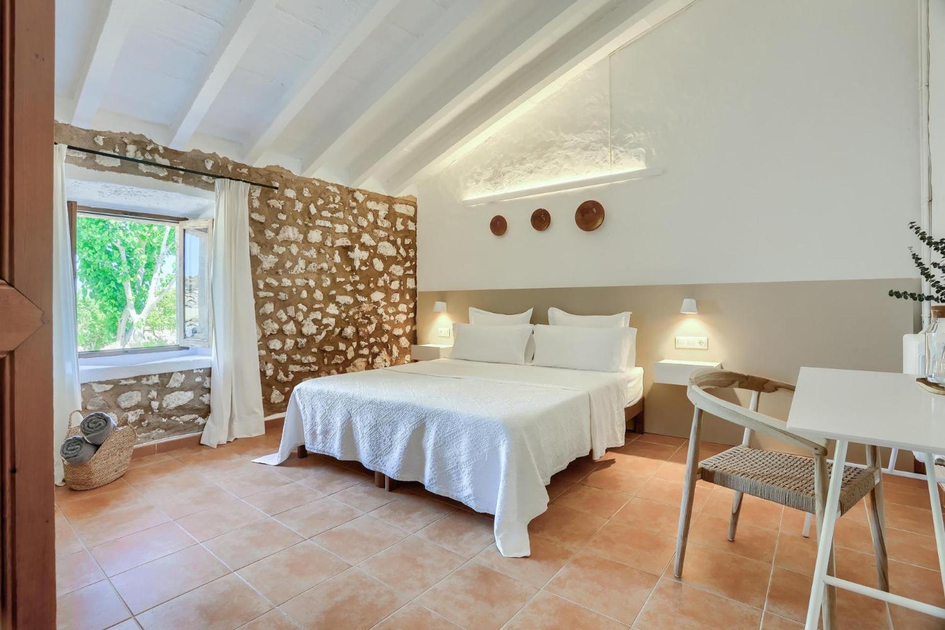 Superior Double Room with King Size Bed photo 3