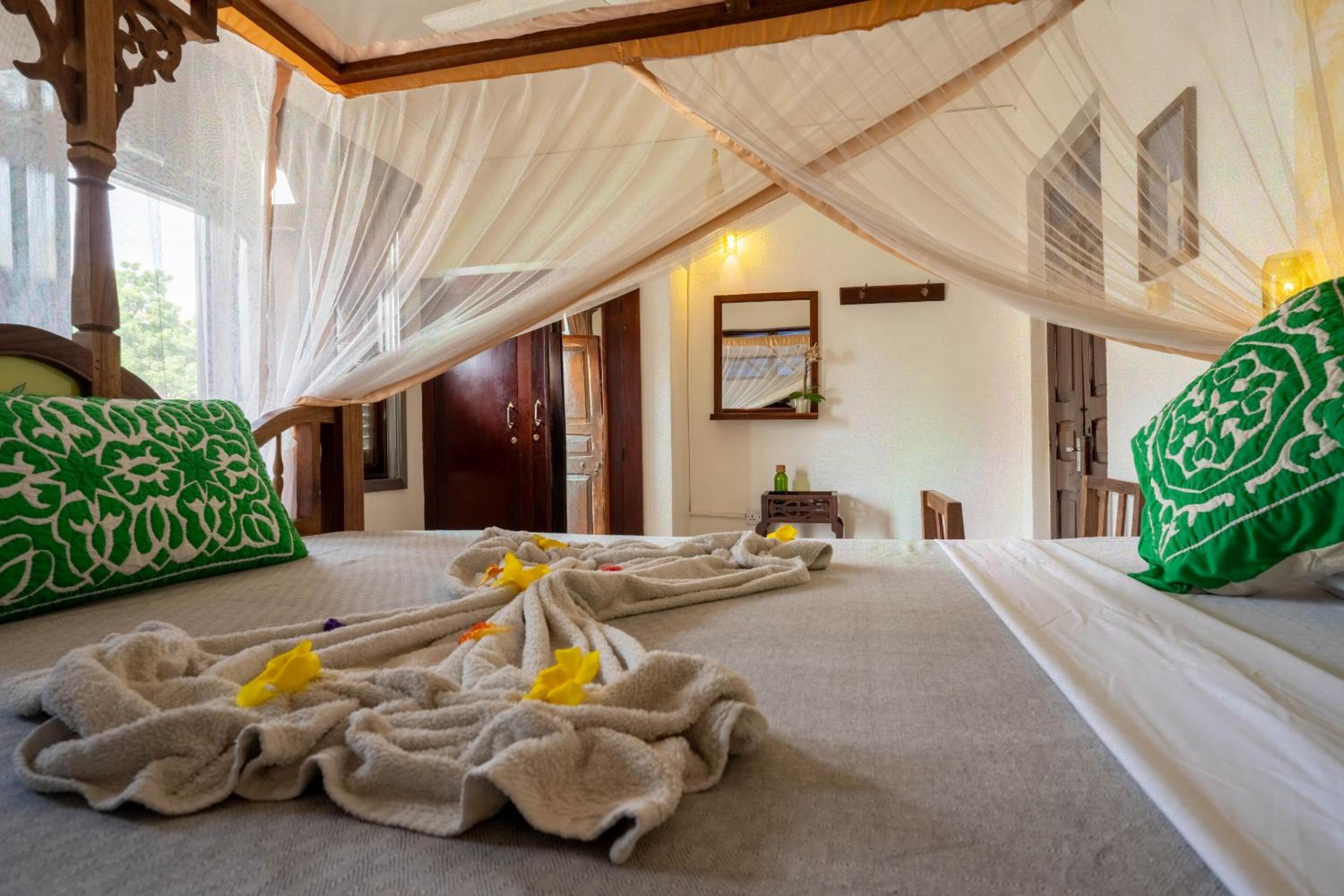 Deluxe Double Room with Balcony photo 1