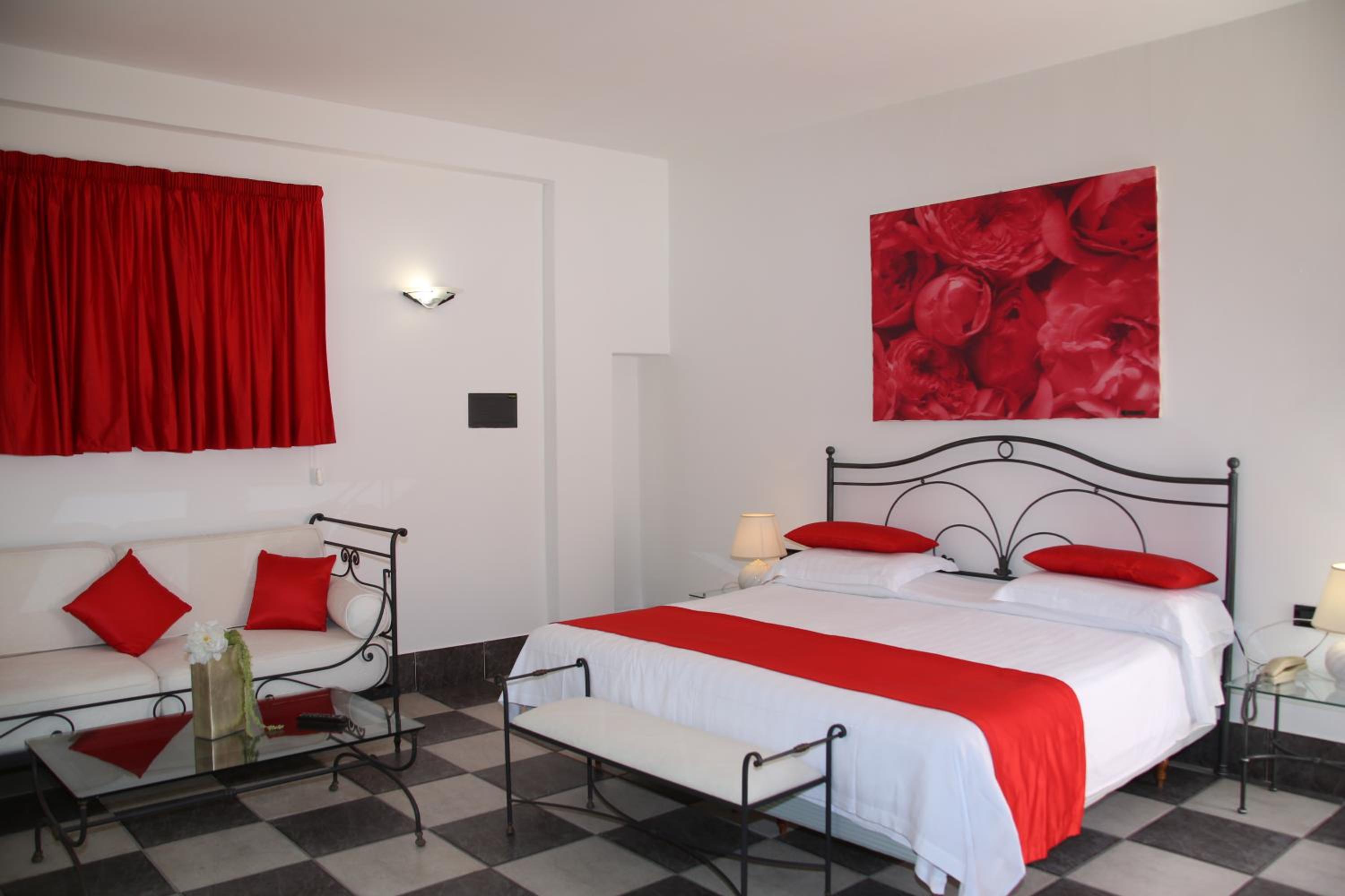Junior Suite With Sea View And New Year Dinner Included photo 3