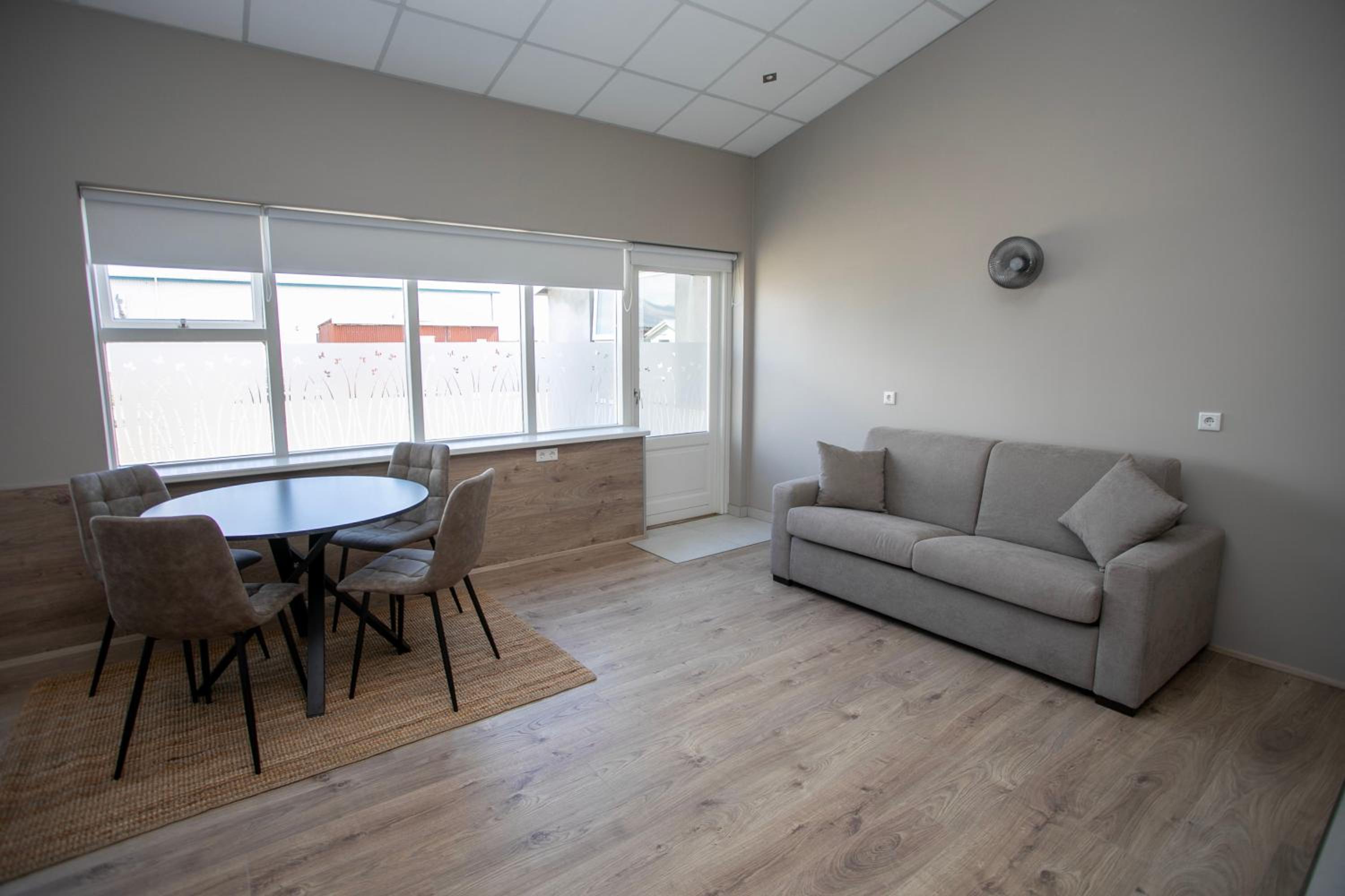 Apartment - Disability Access - Photo 8