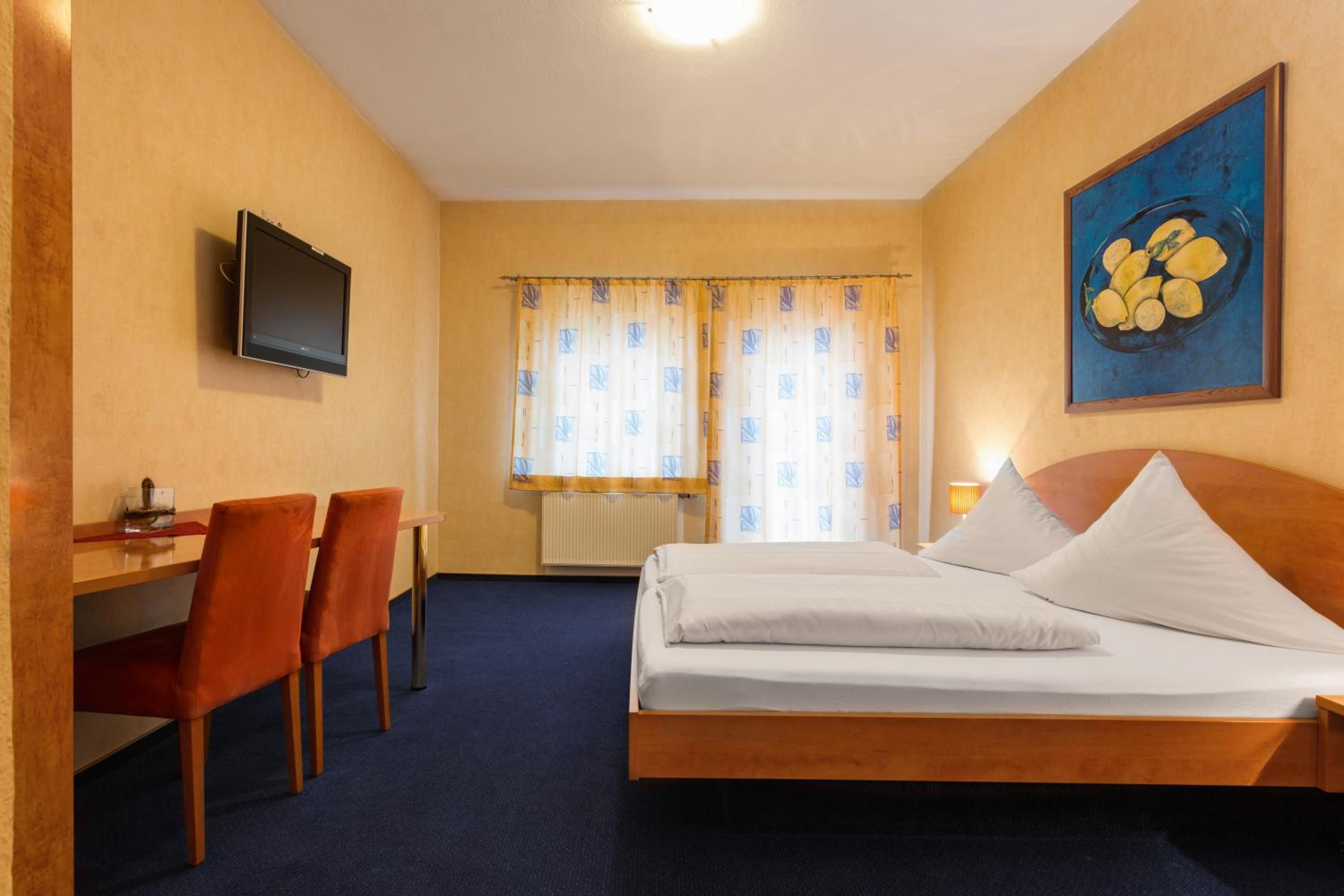 Double Room - Photo 3