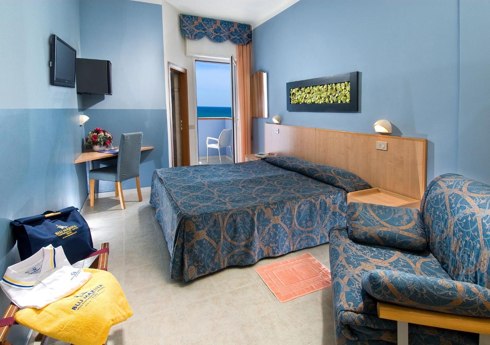 Double or Twin Room with City View photo 1