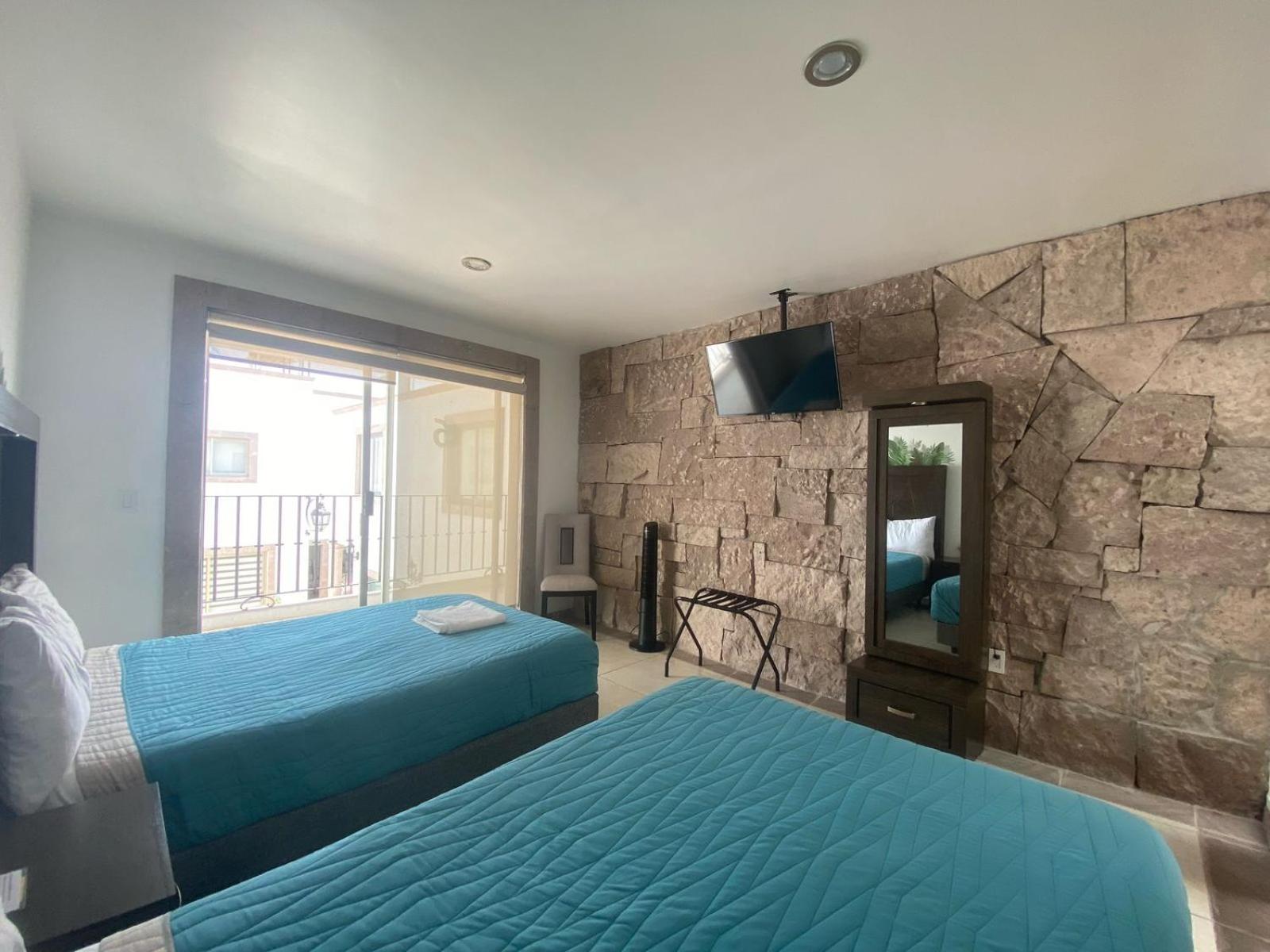 Deluxe Quadruple Room photo 2