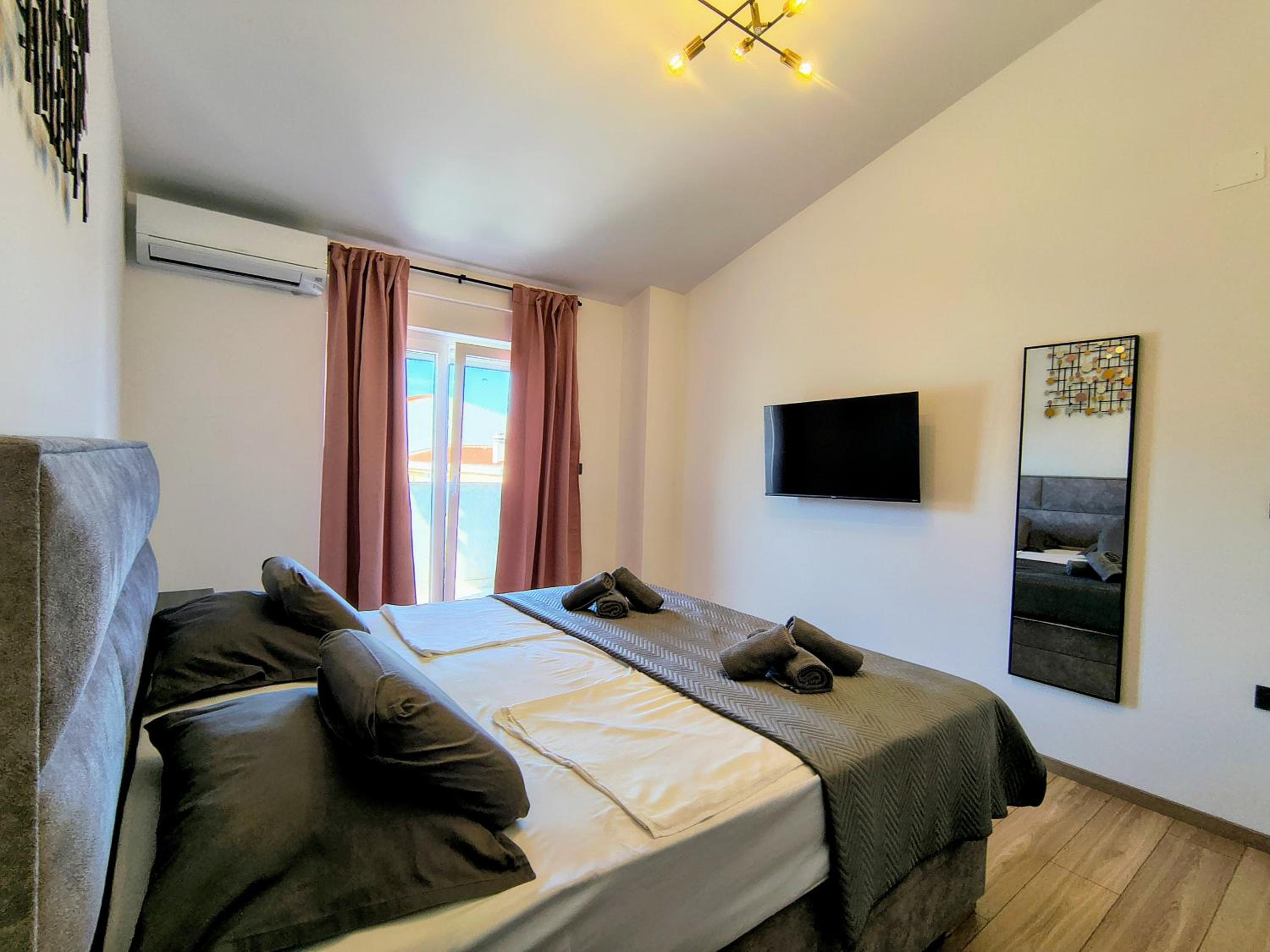 Two-Bedroom Deluxe Apartment with Ocean View