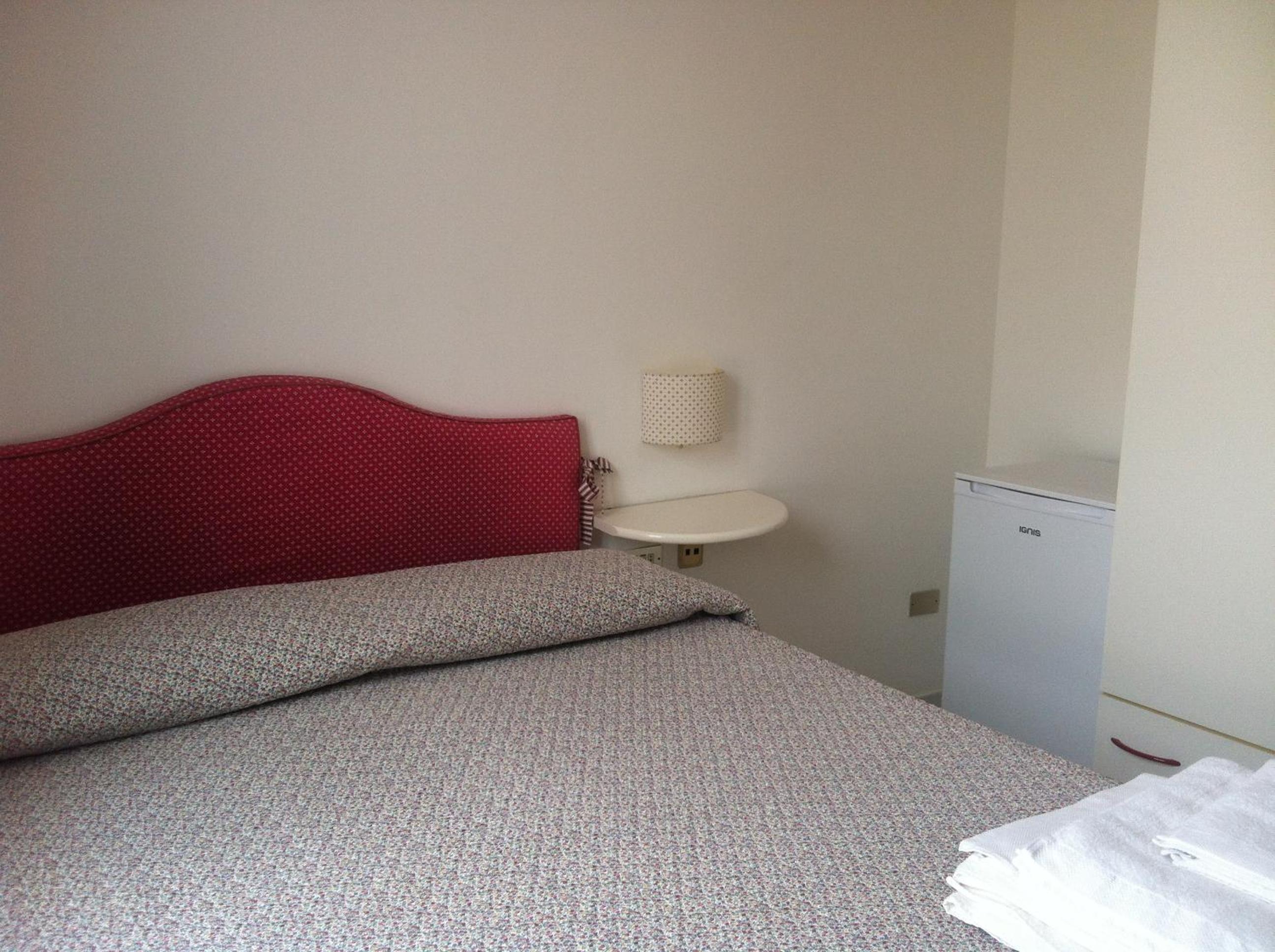 Large Double Room photo 1
