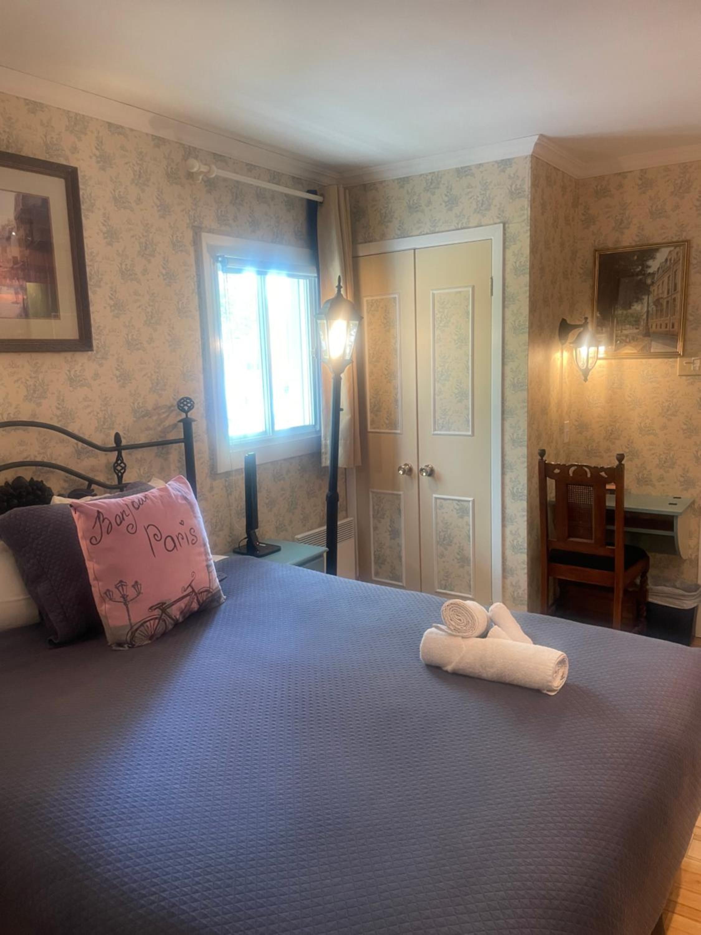 Double Room with Private Bathroom photo 2