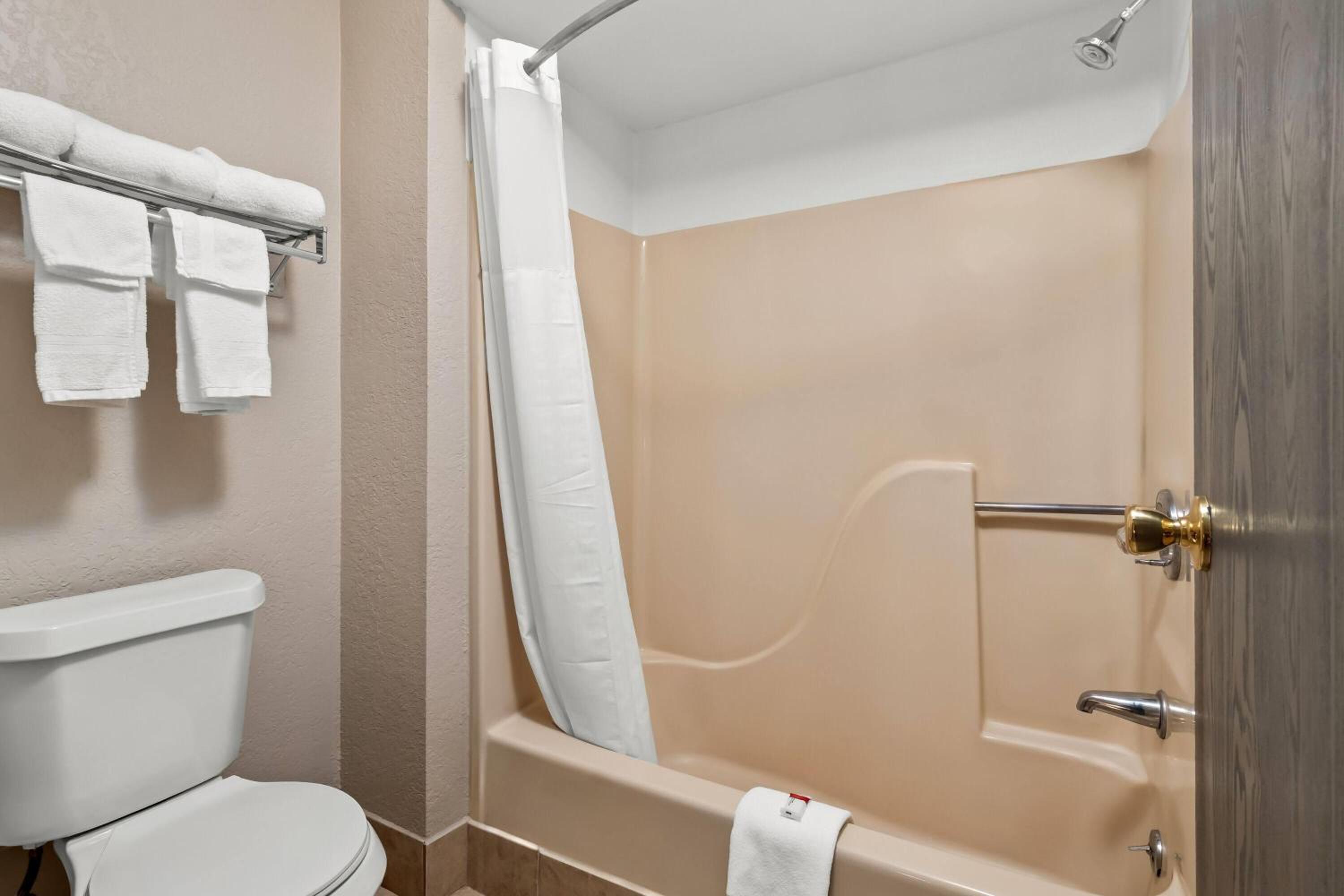 Studio Suite with Two King Beds - Non-Smoking