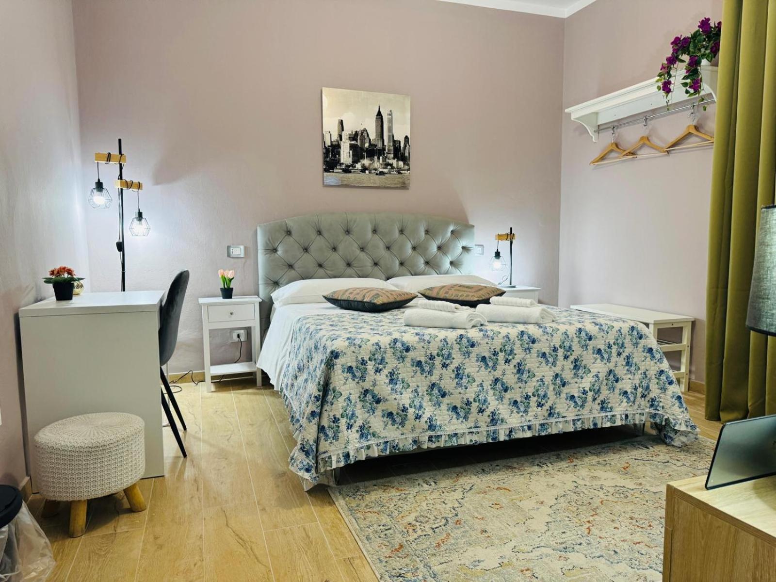 Double Room with Private Bathroom photo 2