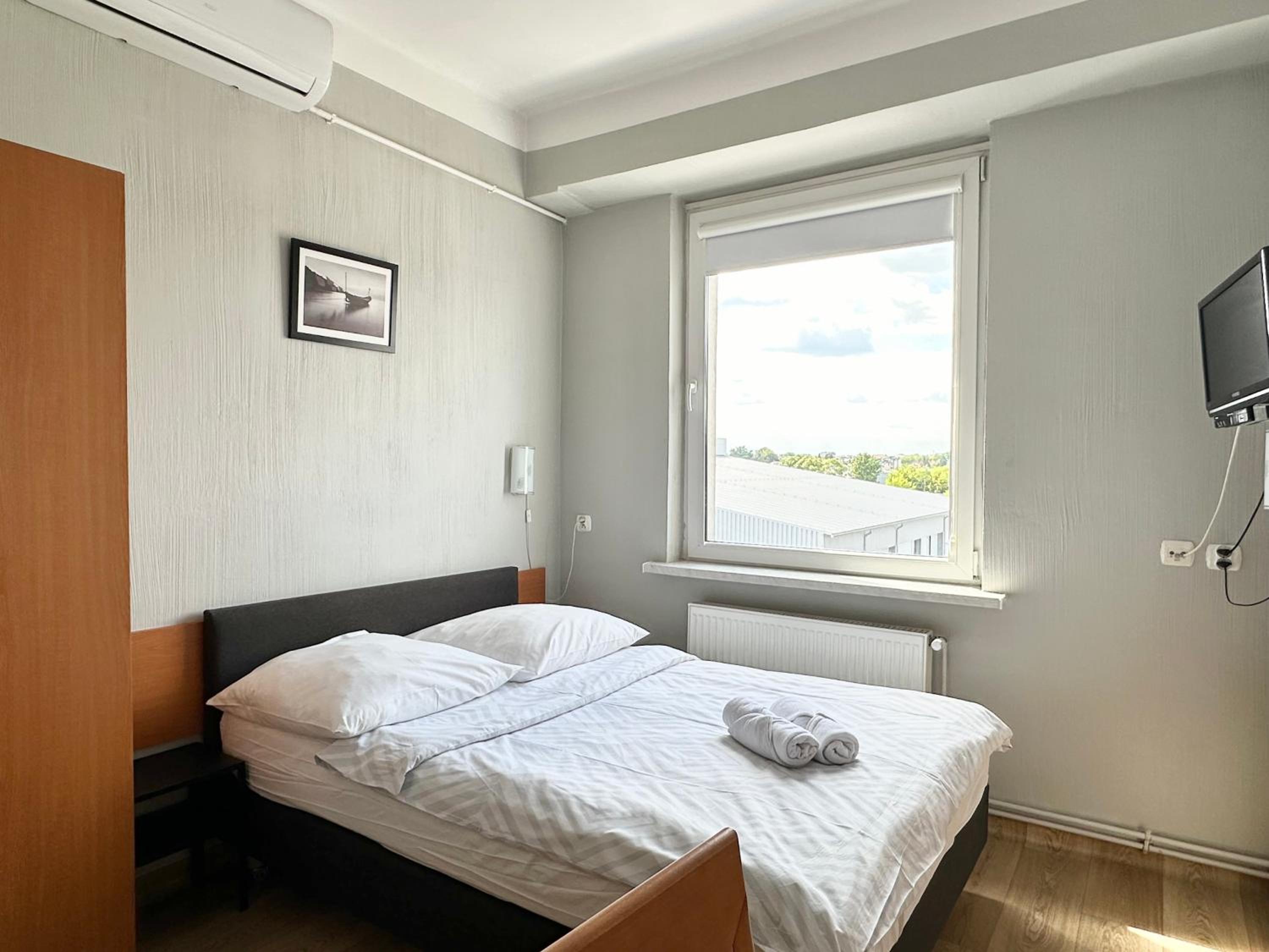 Deluxe King Room - Photo 1