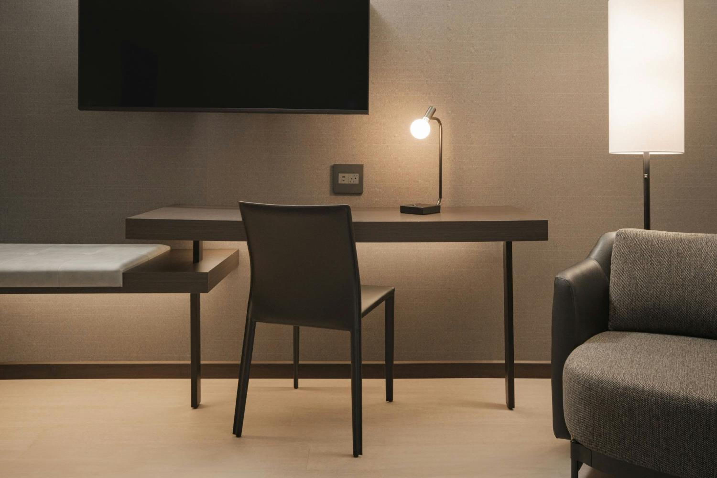 Standard King Room with One King Bed and Balcony - Hearing Accessible