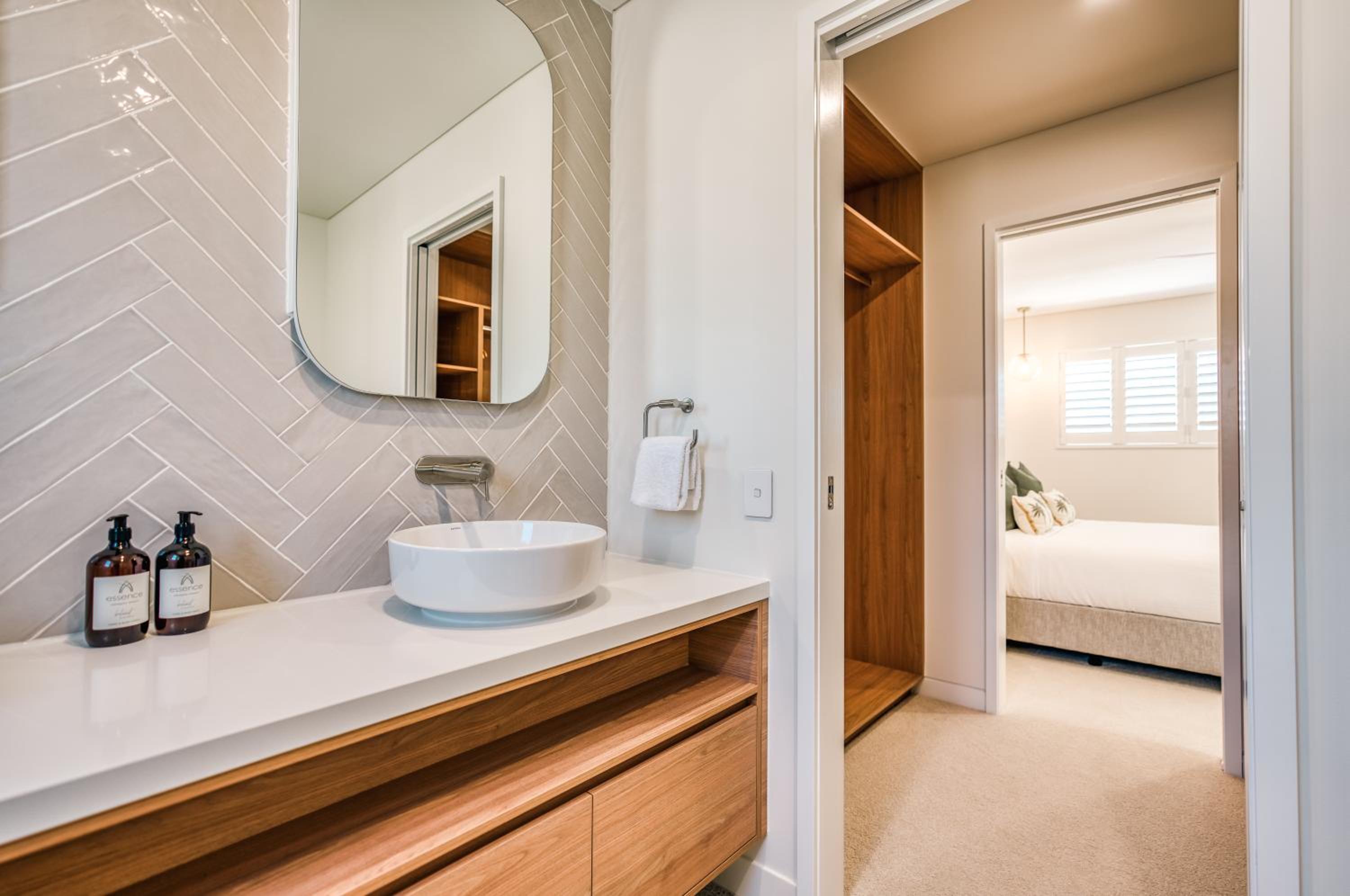 Three Bedroom Luxury Kamala Holiday Home