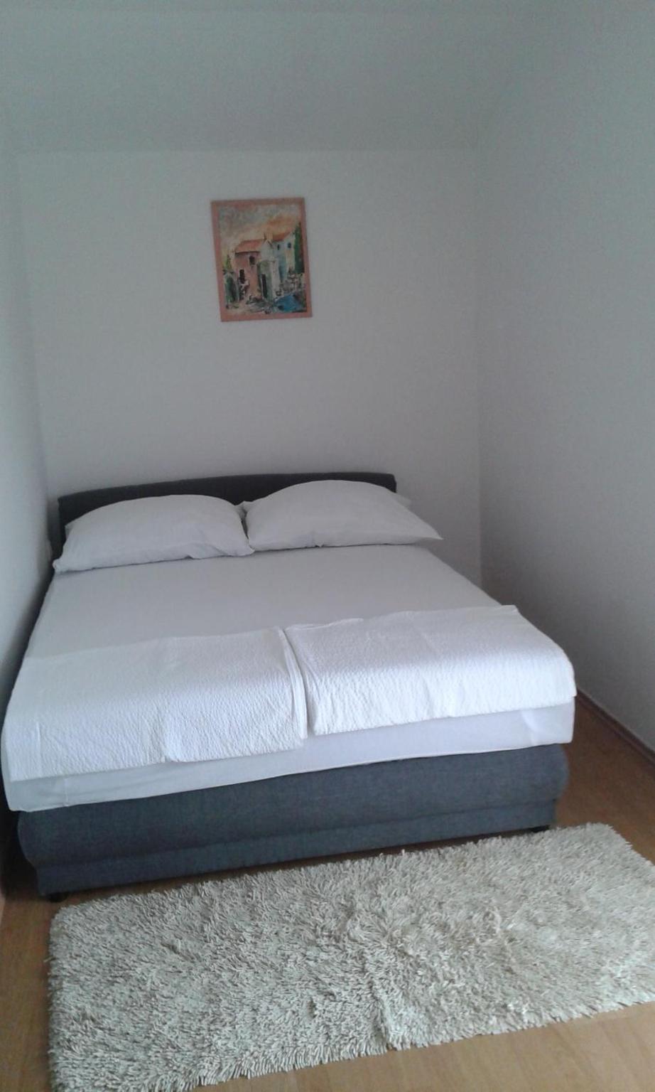 Apartment with Balcony photo 1