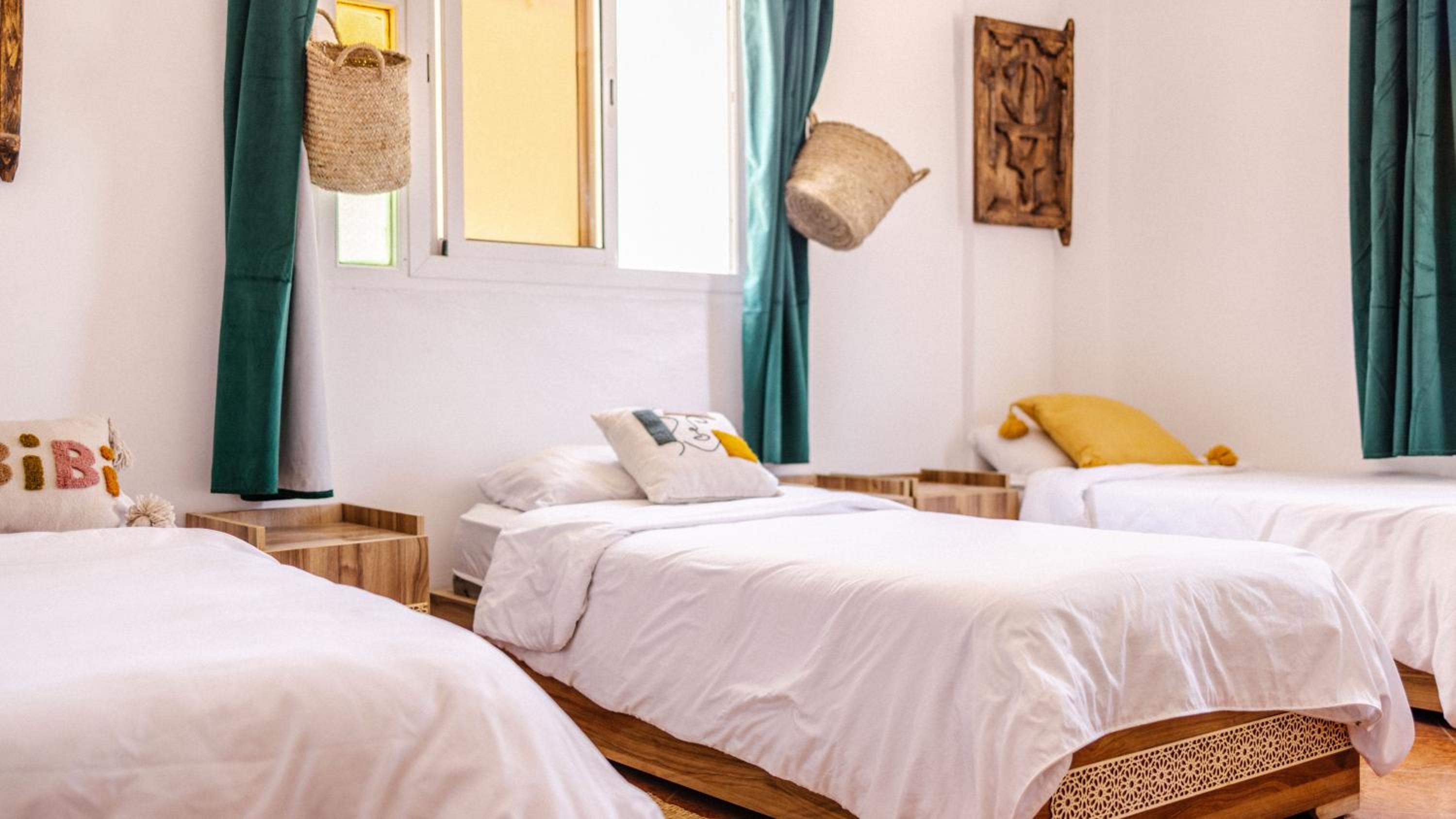 Bed in 4-Bed Male Dormitory Room photo 3