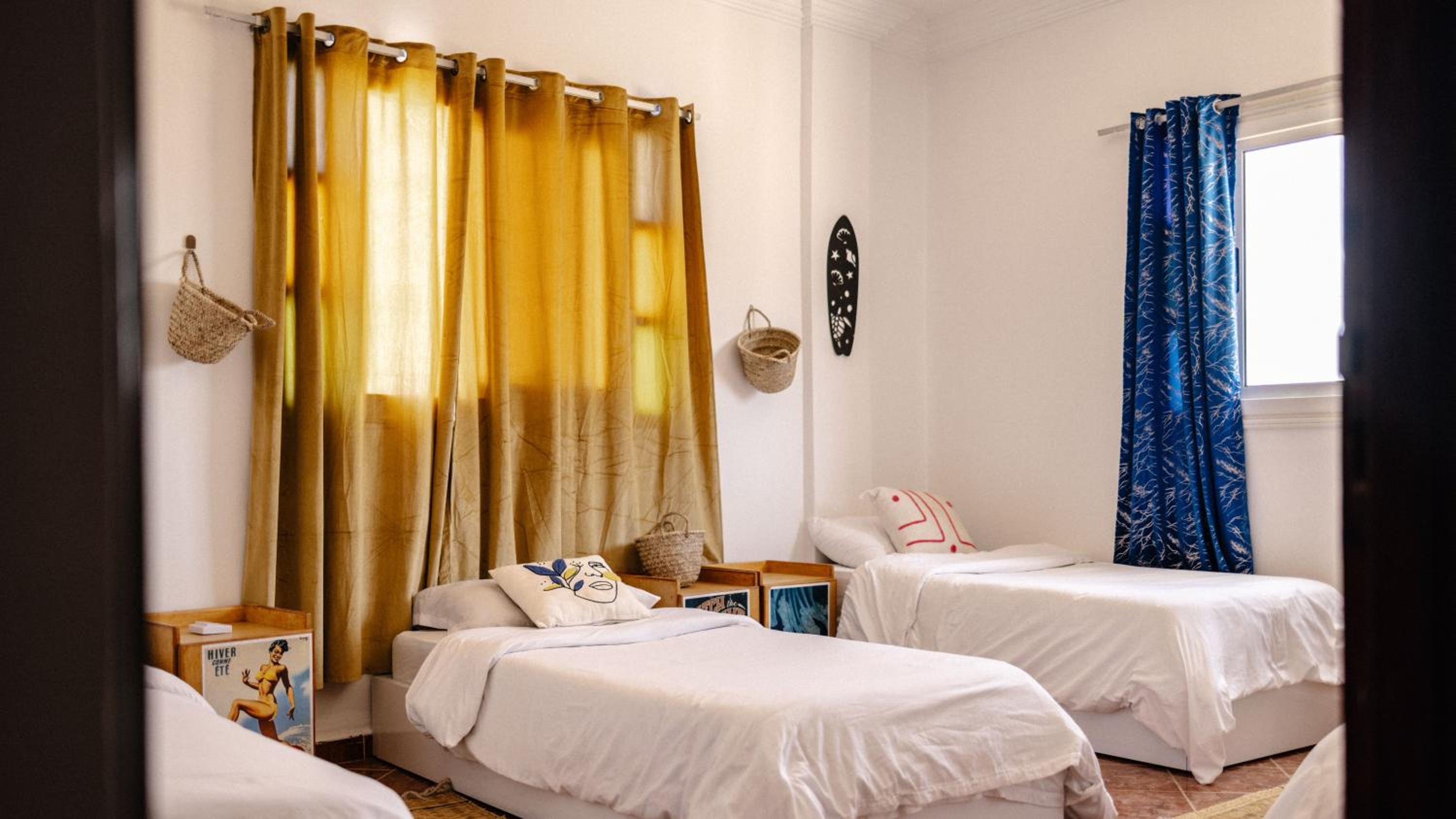 Bed in 4-Bed Male Dormitory Room photo 2