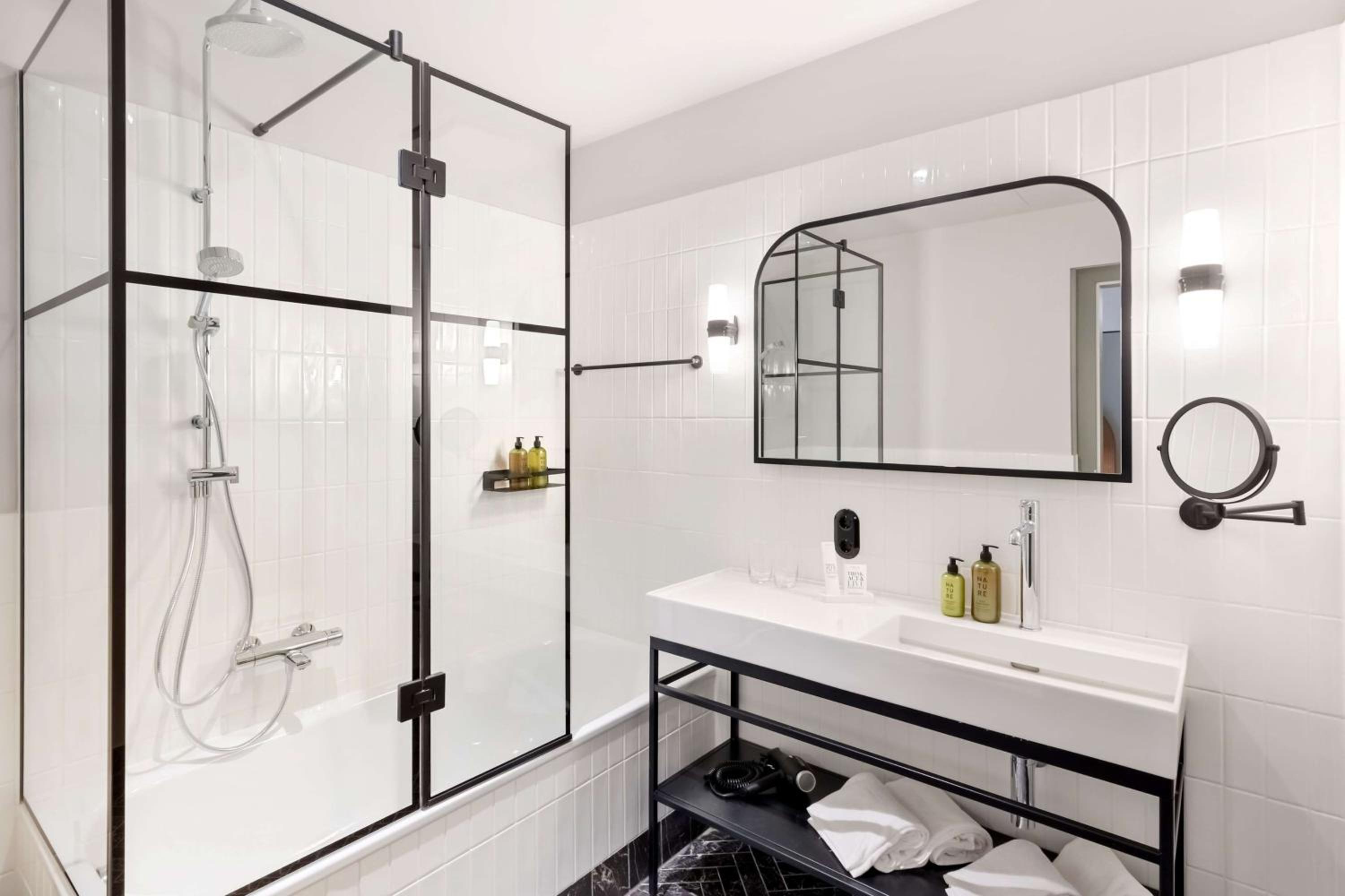 Premium King Room