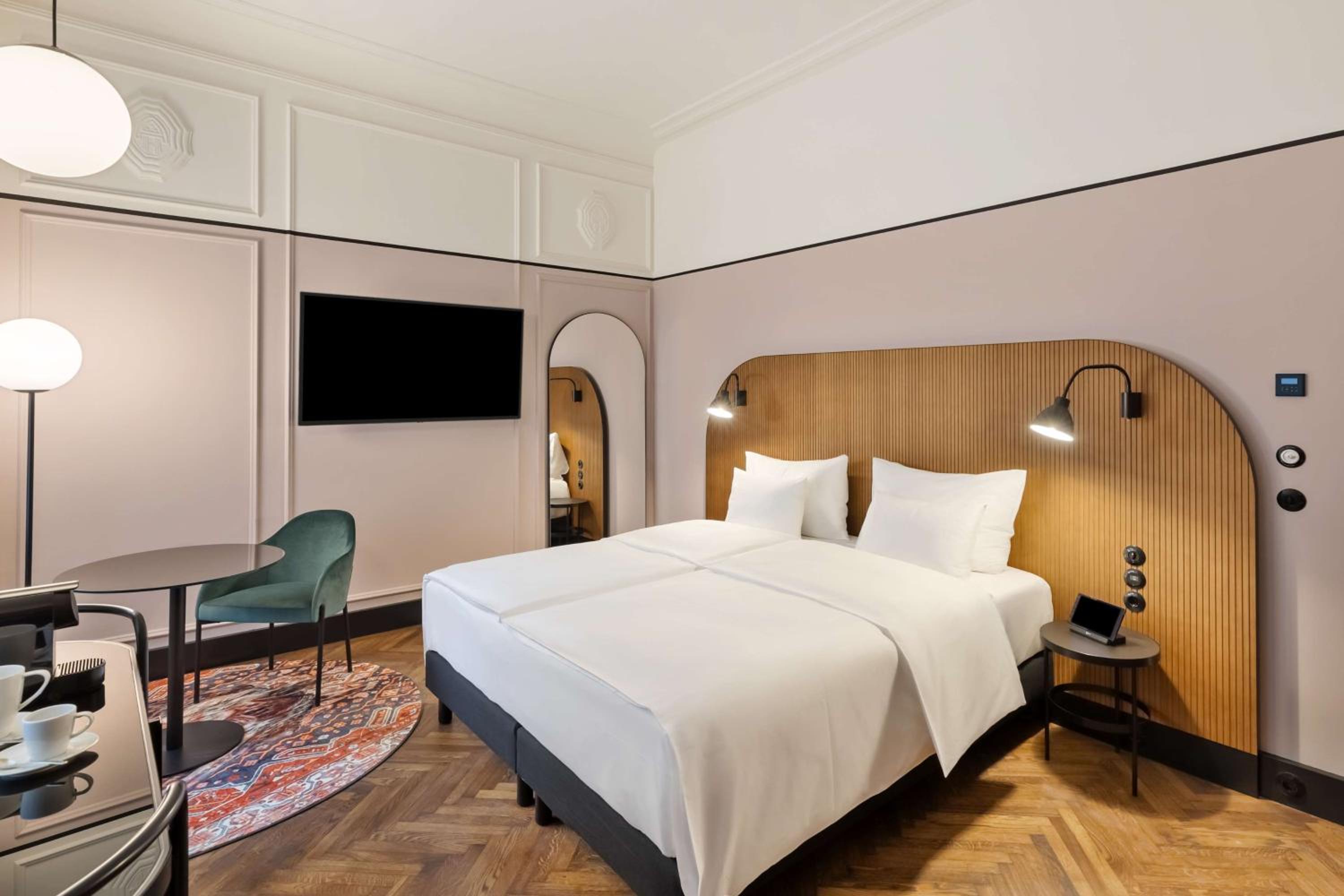 Superior King Room