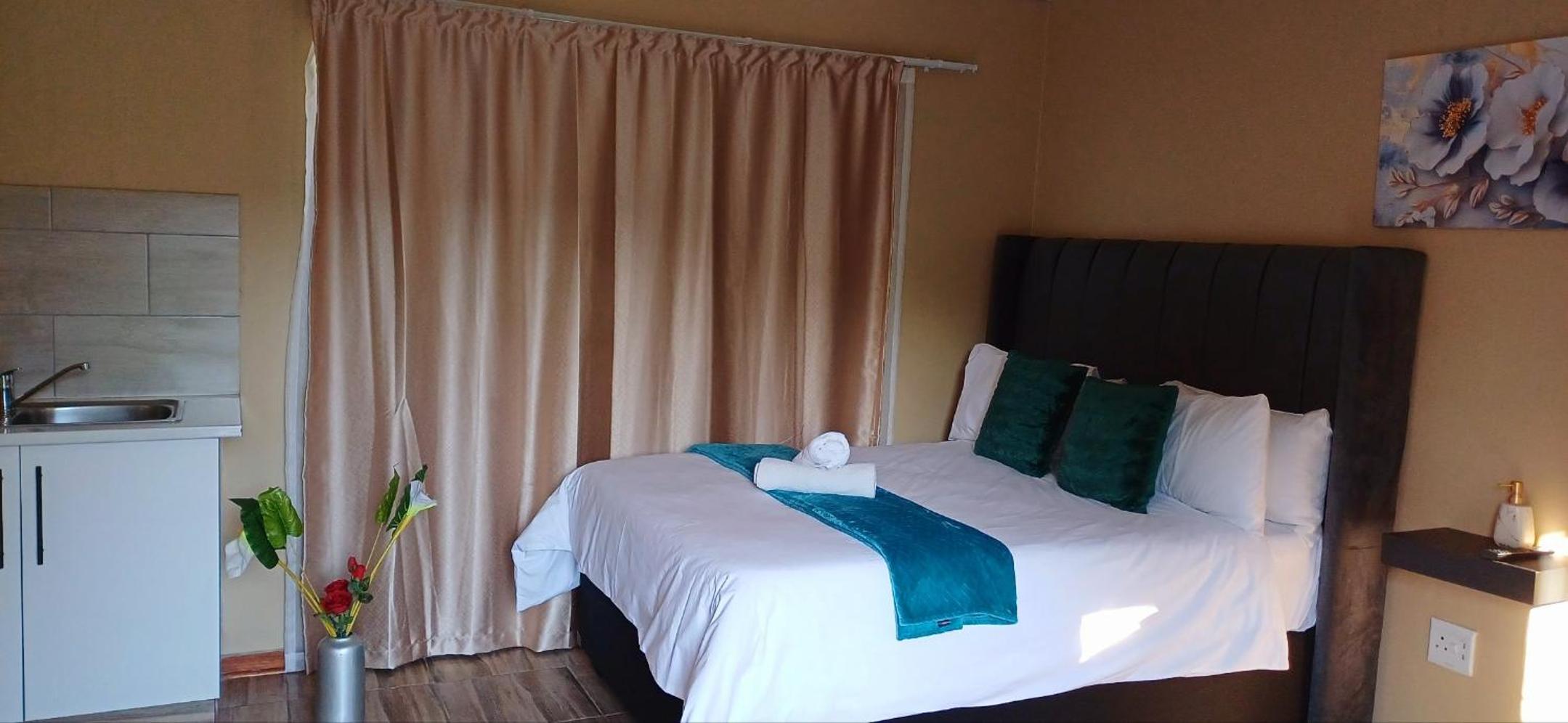 Deluxe Double Room photo 2